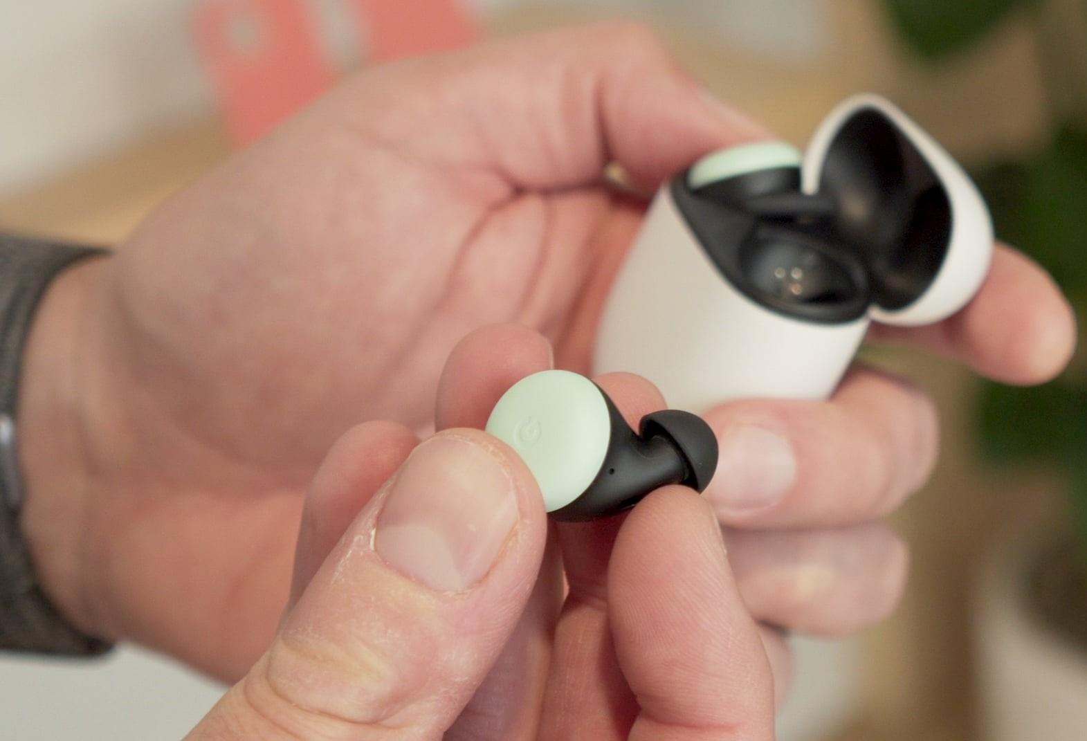 Google tung Pixel Buds 2, ‘ke huy diet’ AirPods 2? hinh anh