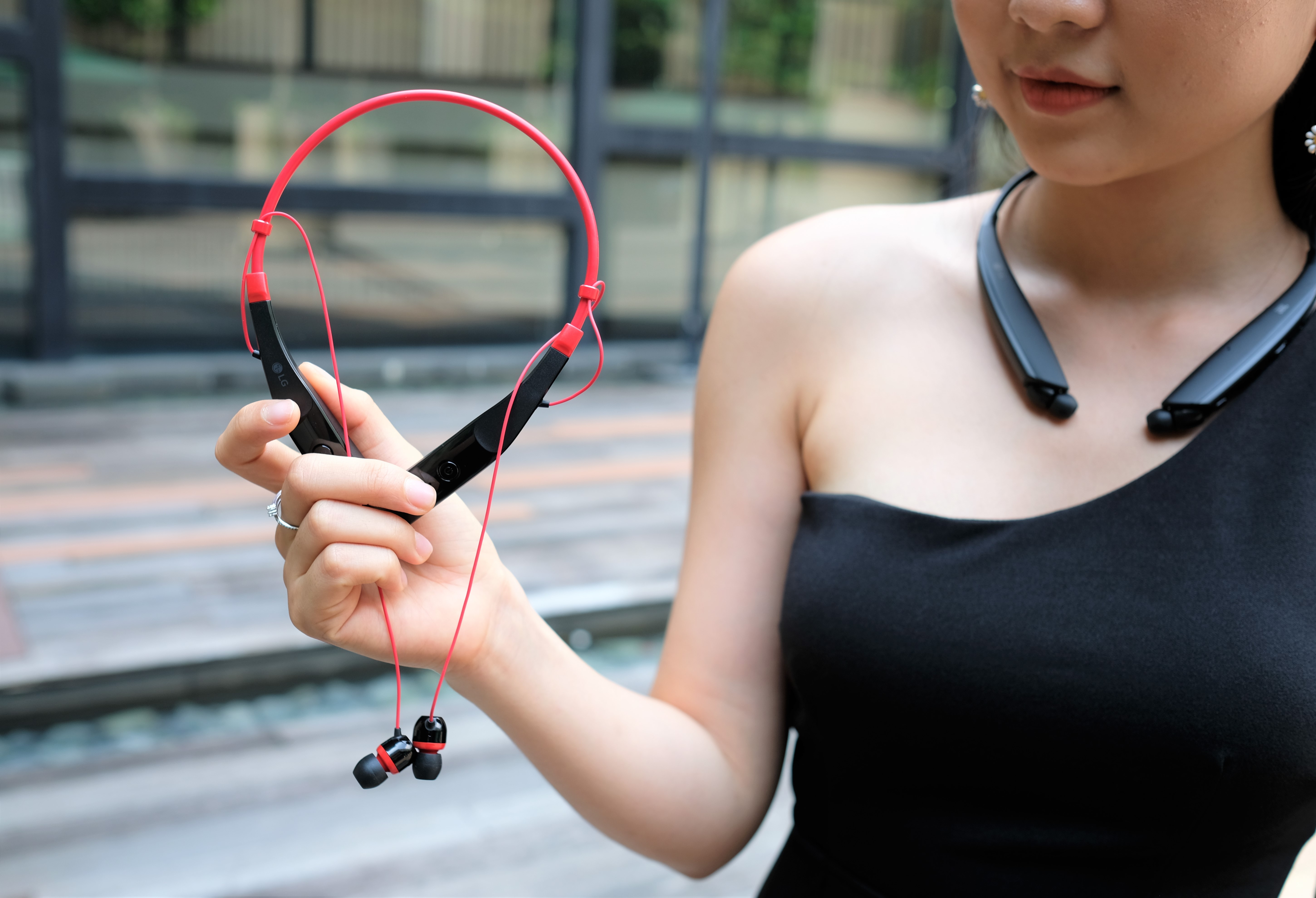 Tai nghe LG Tone Platinum ra mat anh 9