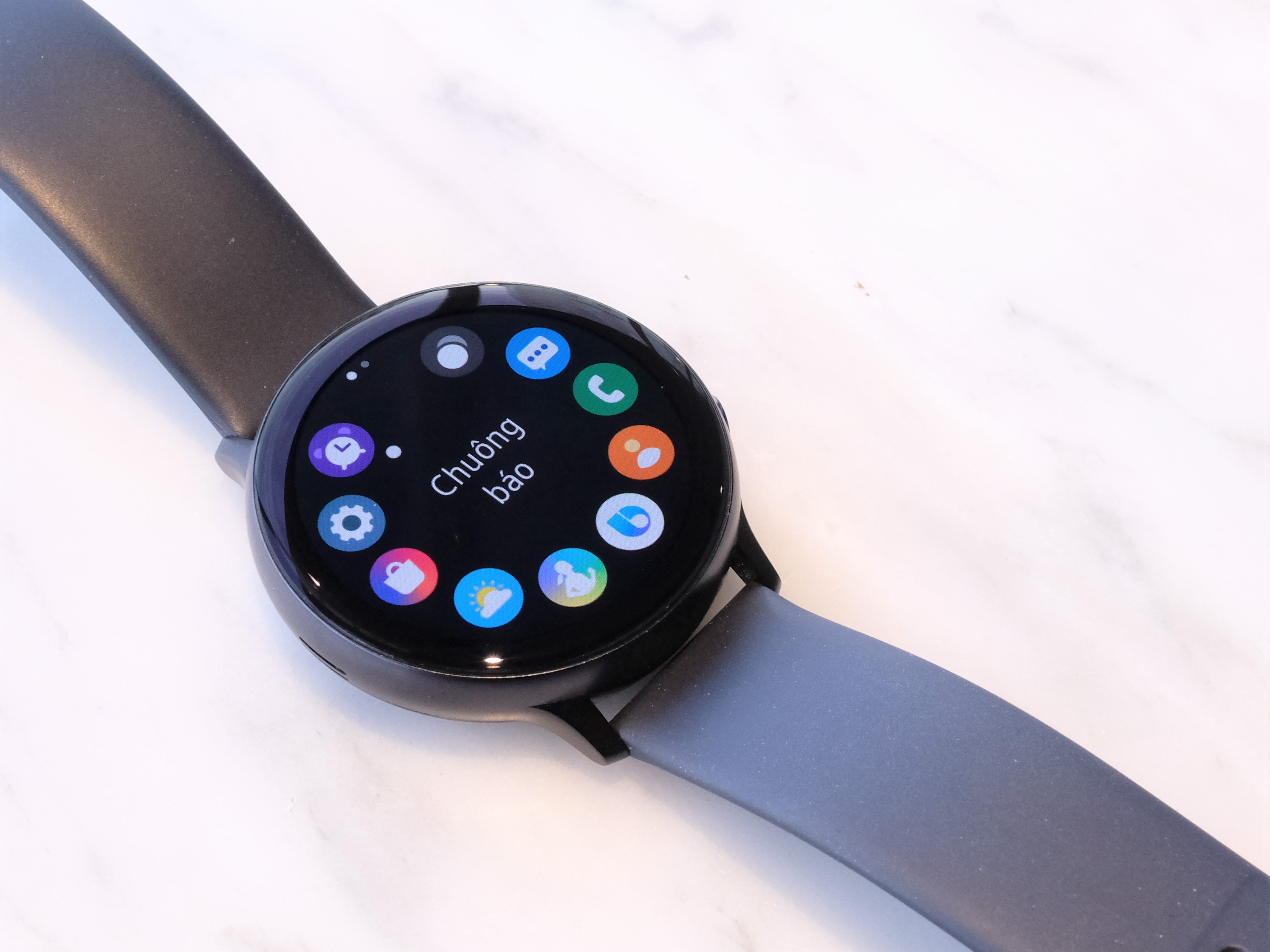 trai nghiem Galaxy Watch Active 2 anh 8