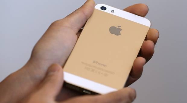 iPhone 5S giá 1 triệu đồng tại Việt Nam ảnh 1 iPhone 5S gia 1 trieu dong tai Viet Nam anh 1