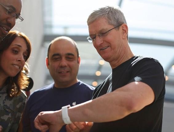 Dong ho cua cac CEO cong nghe hang dau the gioi gia bao nhieu? hinh anh