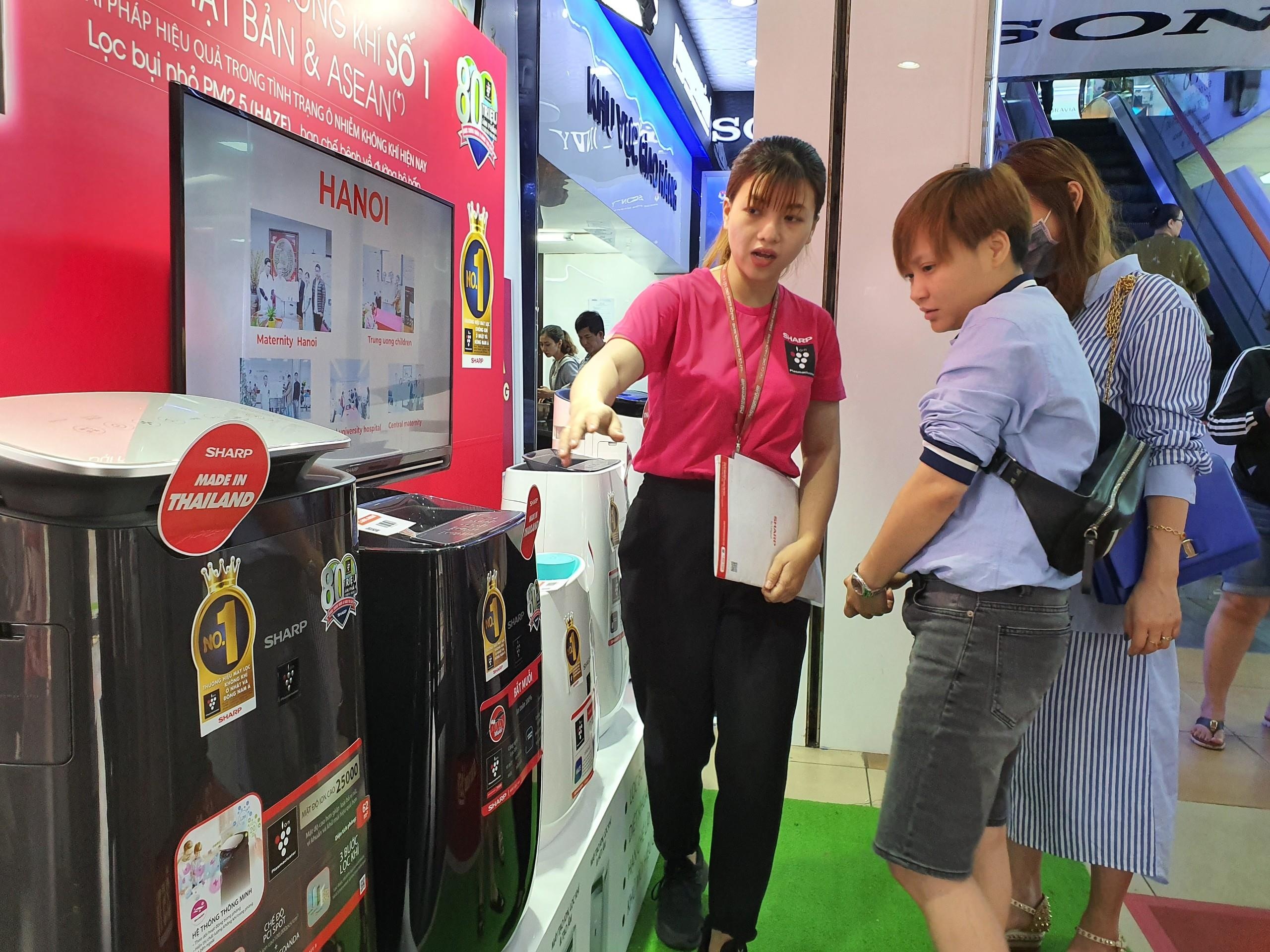 Khong khi o nhiem nang, chon may loc khong khi nhu the nao? hinh anh