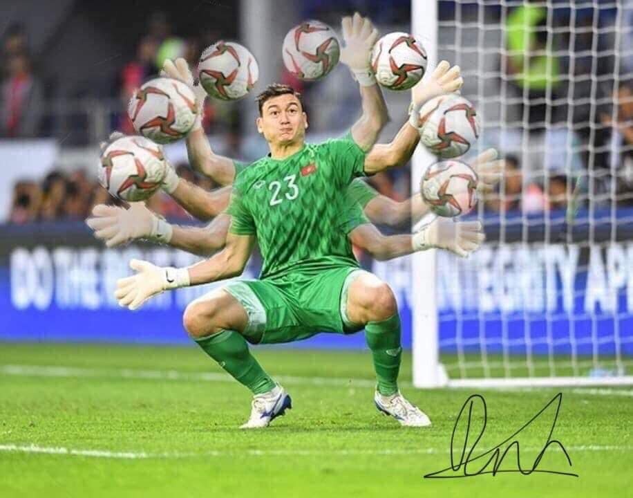 Fan Viet tran vao facebook Van Lam chuc mung anh 5