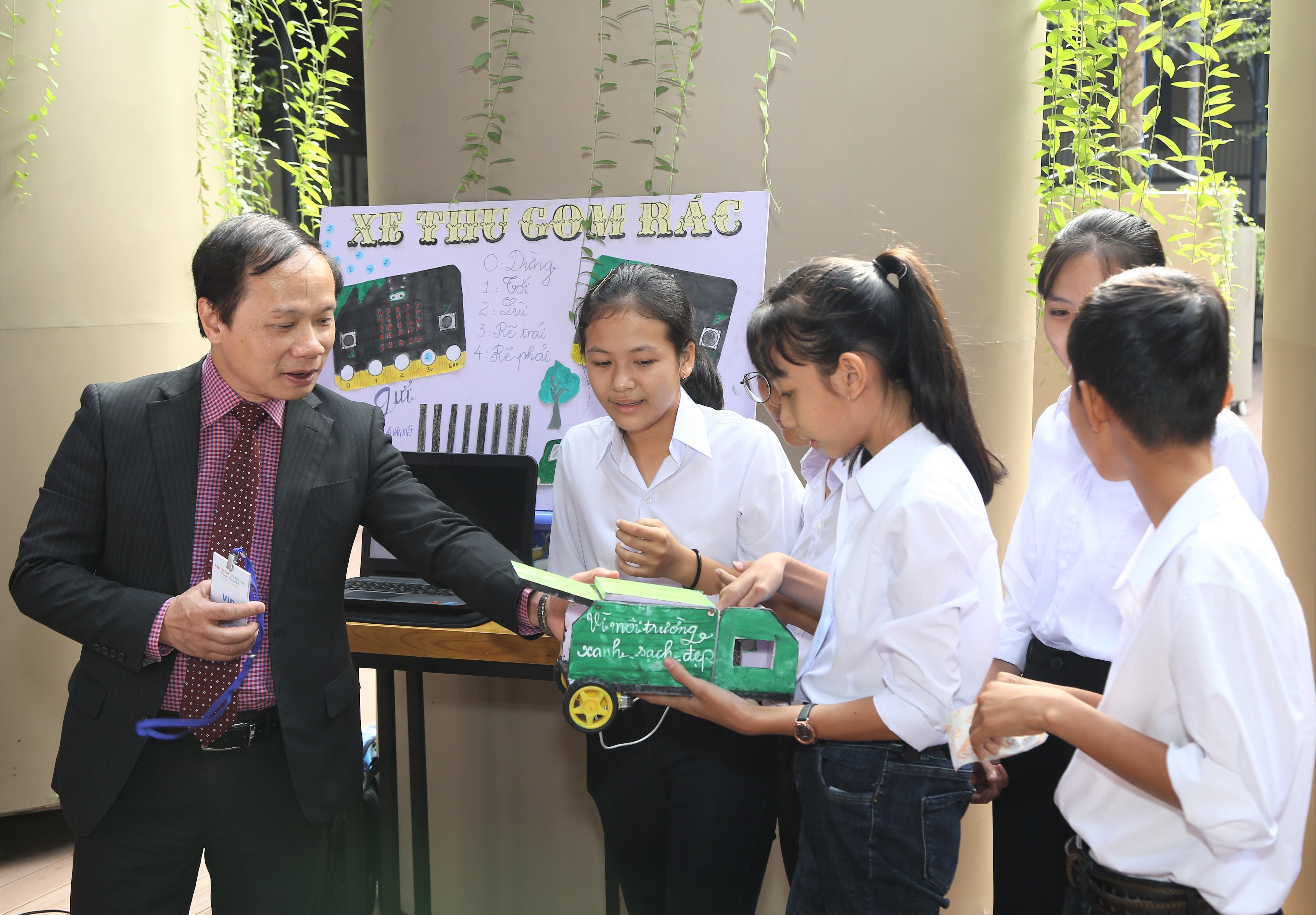 150.000 hoc sinh, sinh vien Viet Nam hoc lap trinh mien phi hinh anh