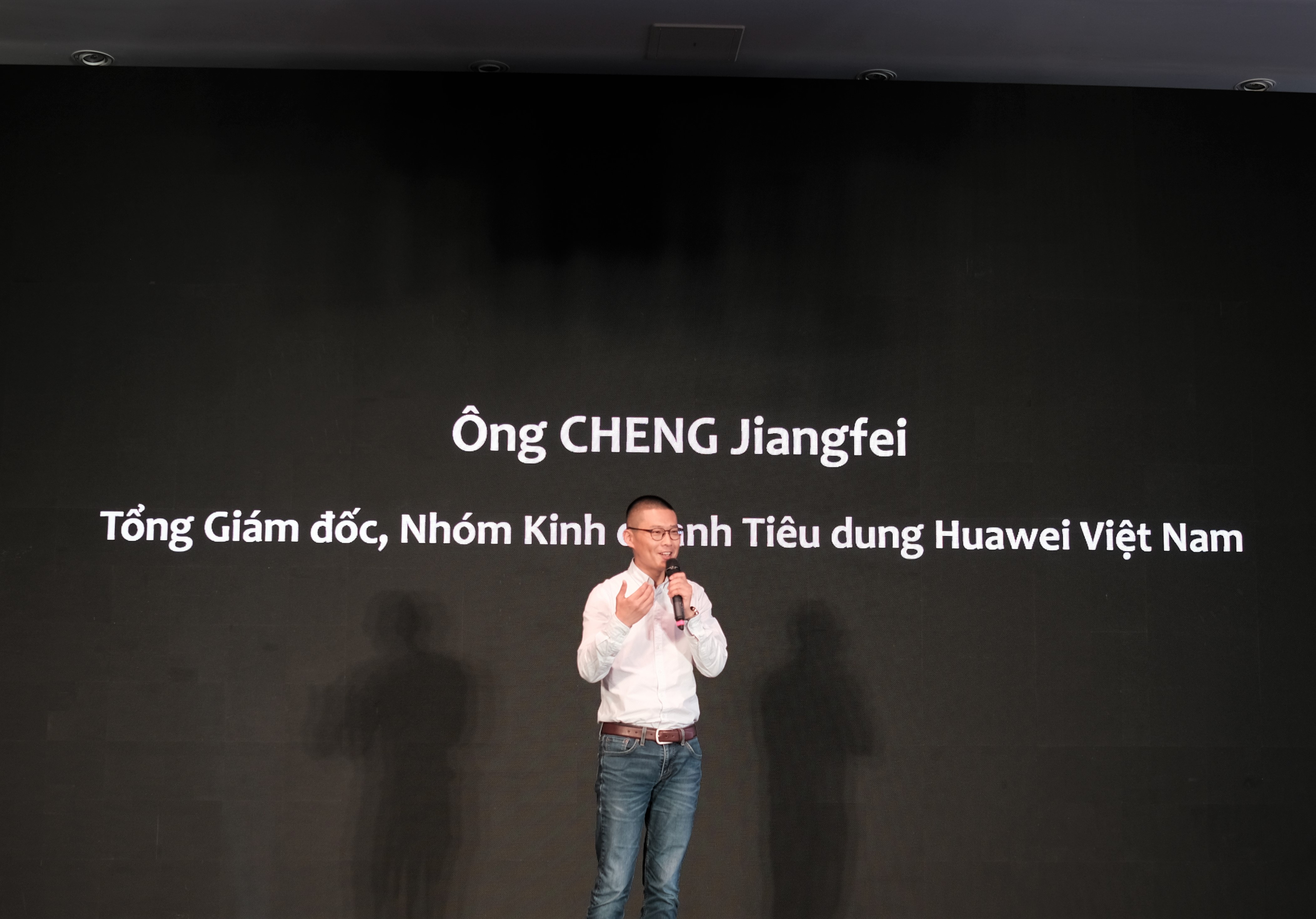 Trải nghiệm Huawei FreeBuds 3 ảnh 1 Trai nghiem Huawei FreeBuds 3 anh 1