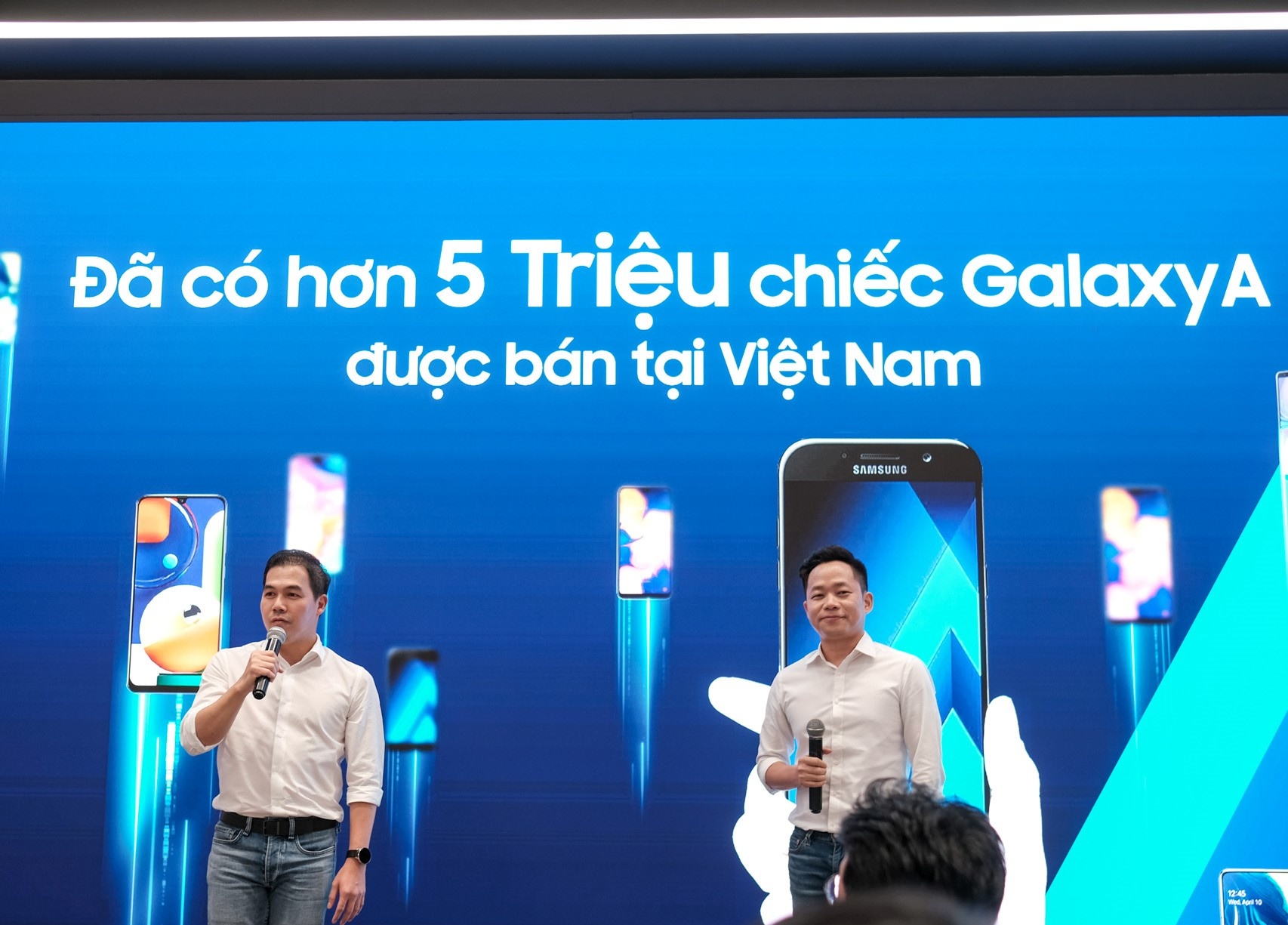 Galaxy A51 ra mat Viet Nam anh 1