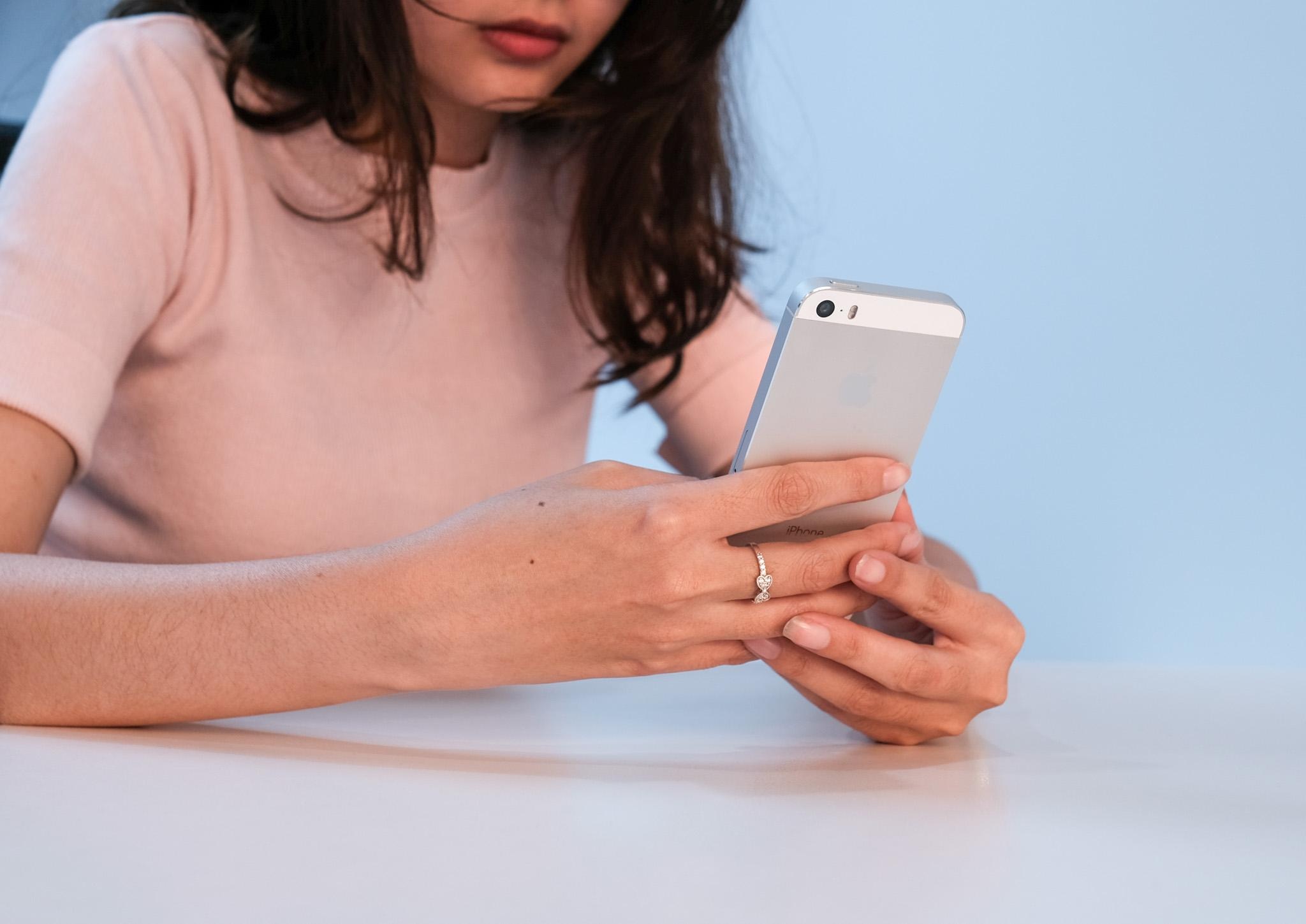 gia ban iPhone 5S anh 5