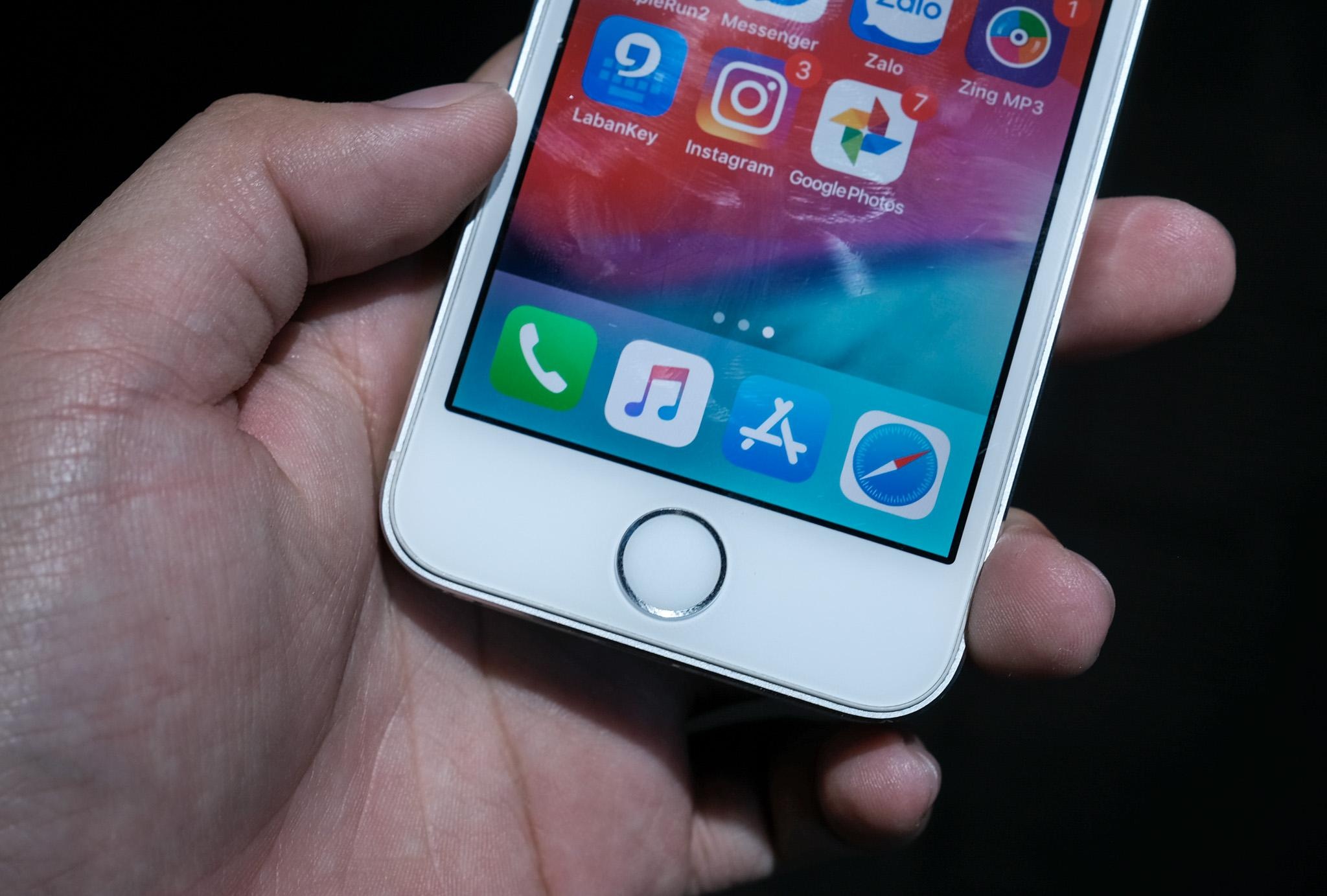 gia ban iPhone 5S anh 9