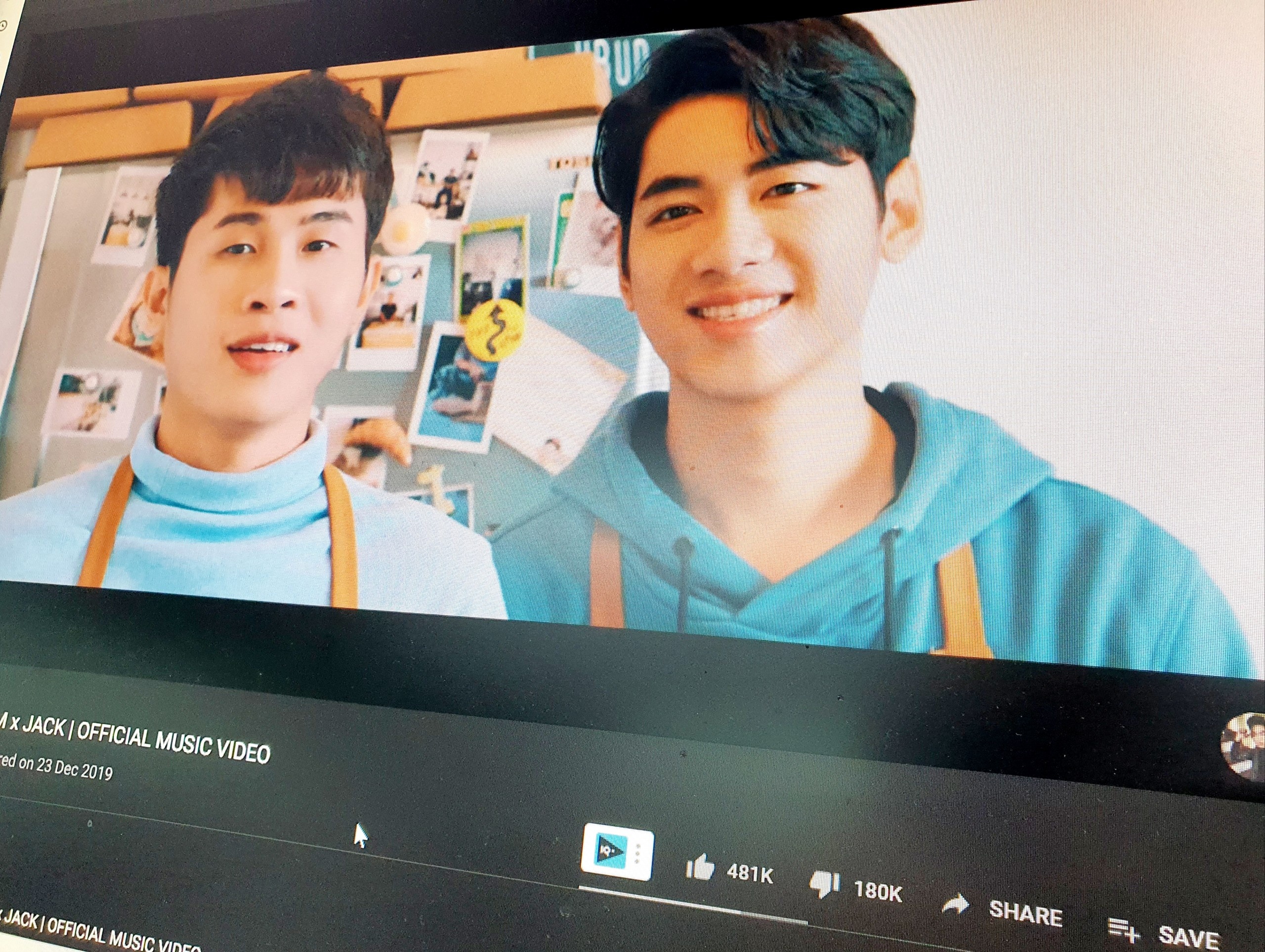 'Song gio' voi Jack khien MV 'Hoa vo sac' nhan luong dislike ky luc hinh anh