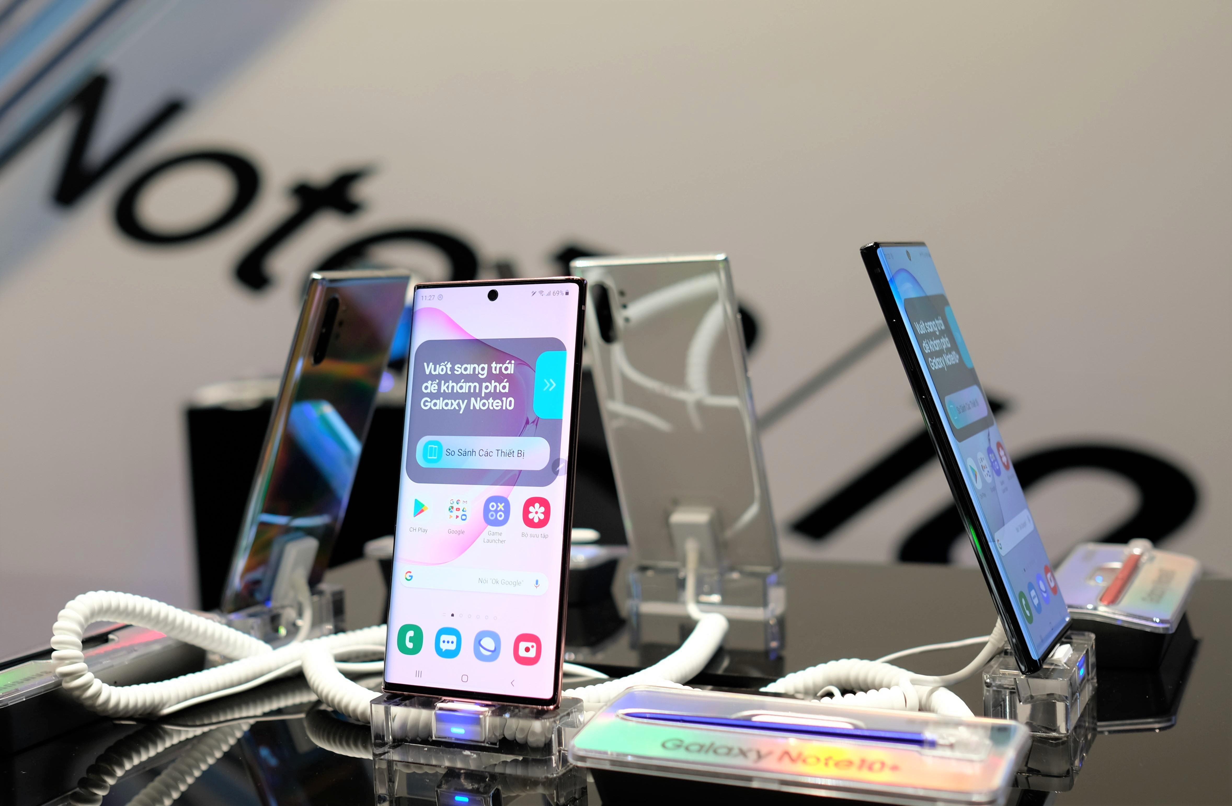 Nhieu smartphone giam gia manh dau nam 2020 tai Viet Nam hinh anh