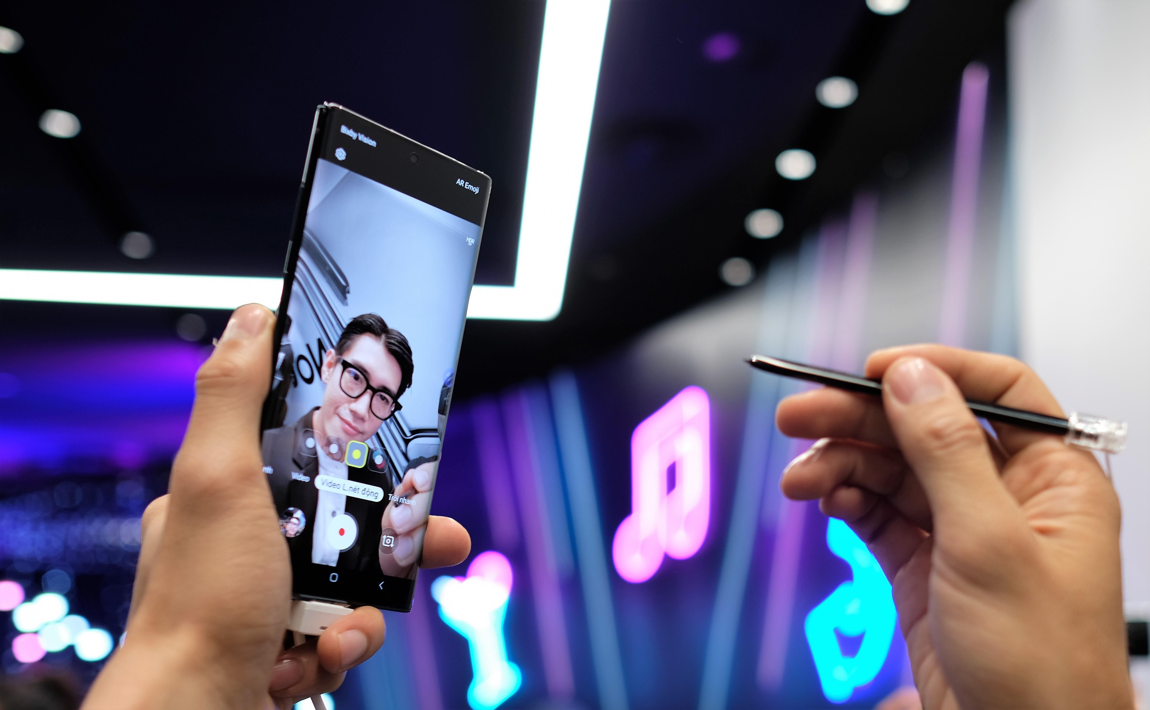 loat smartphone giam gia dau 2020 anh 3