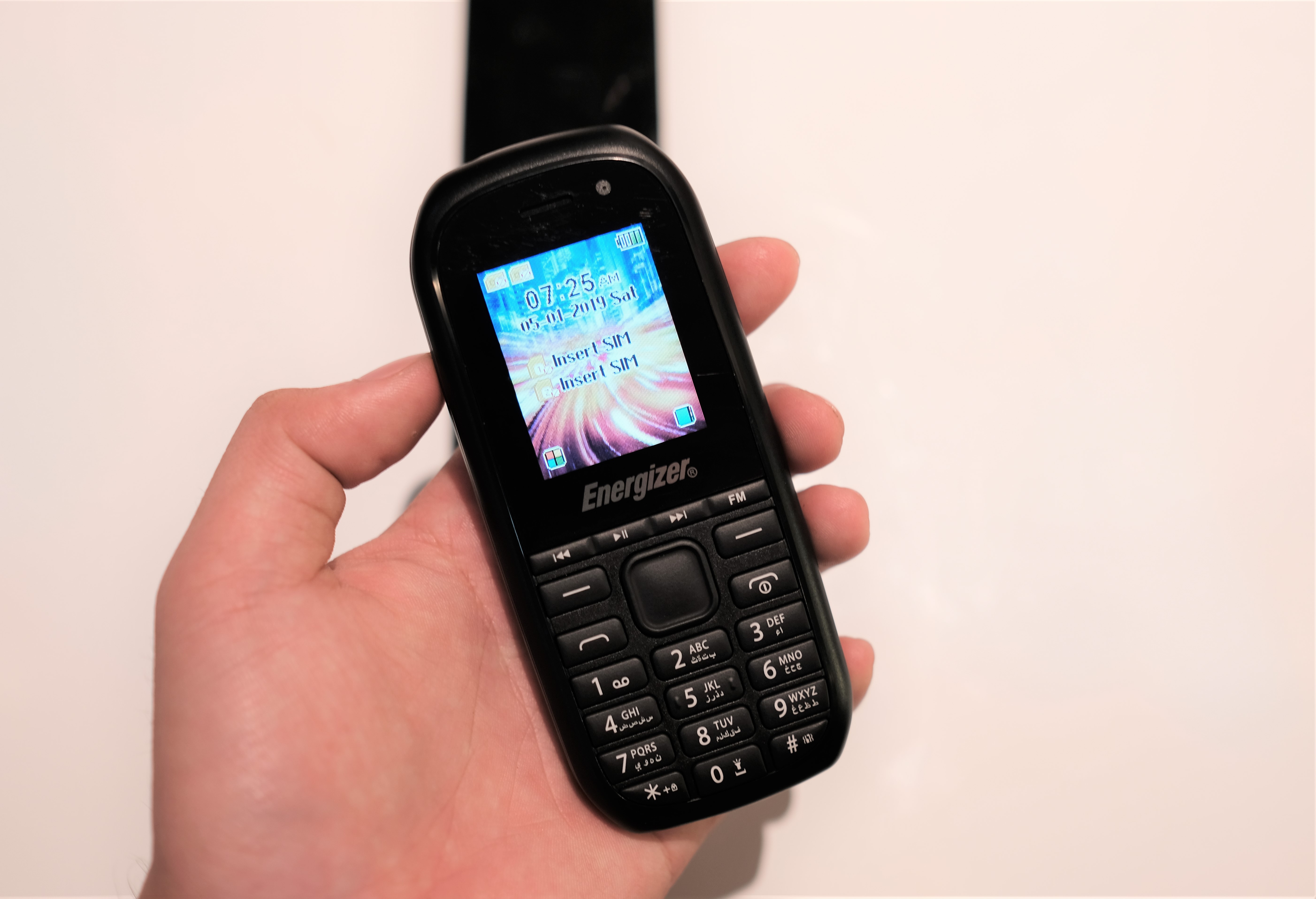 Smartphone Energizer ra mat anh 12