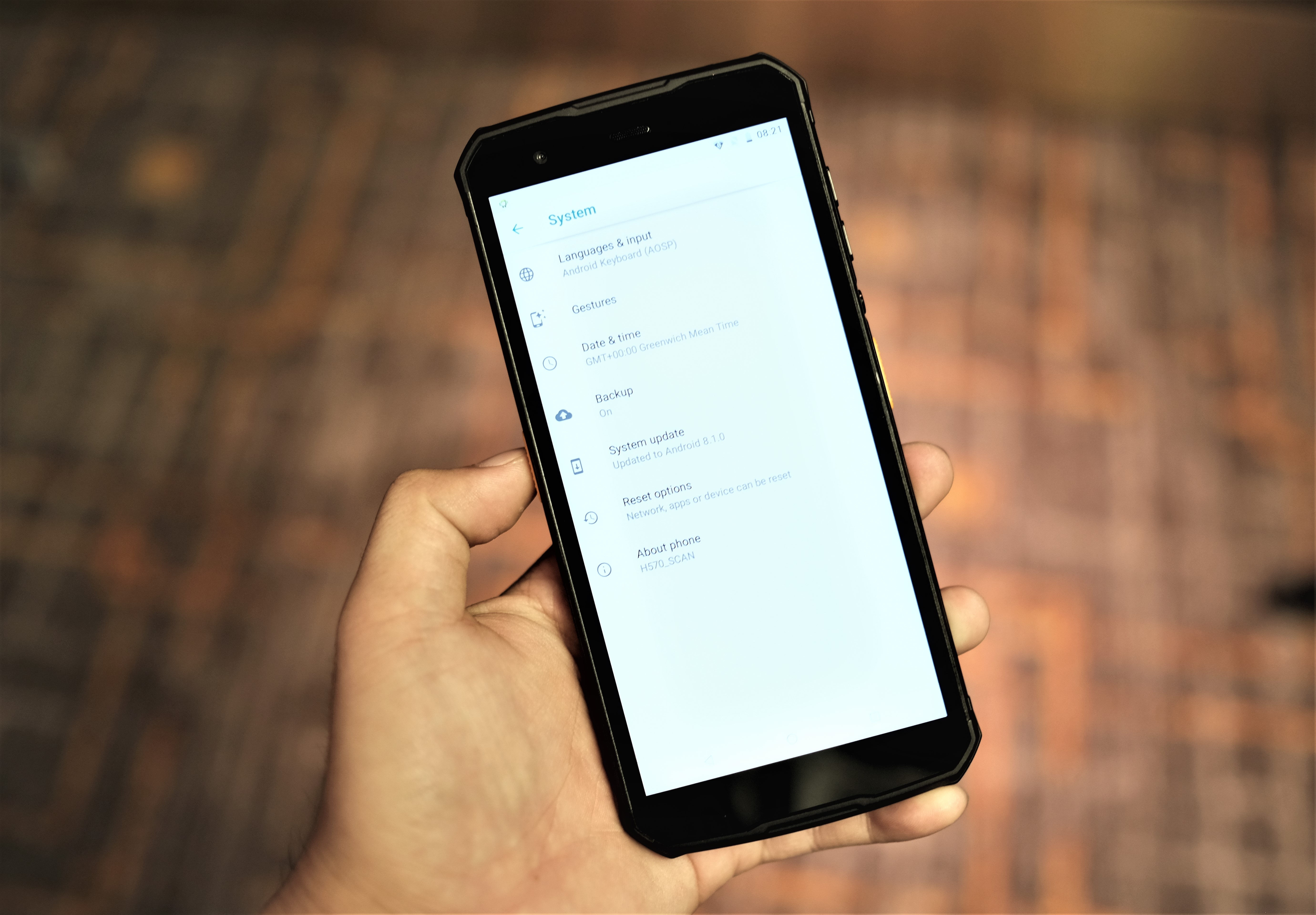 Smartphone Energizer ra mat anh 8