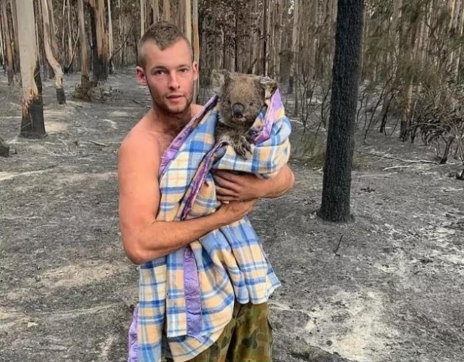 bau troi do do chay rung o Australia anh 6