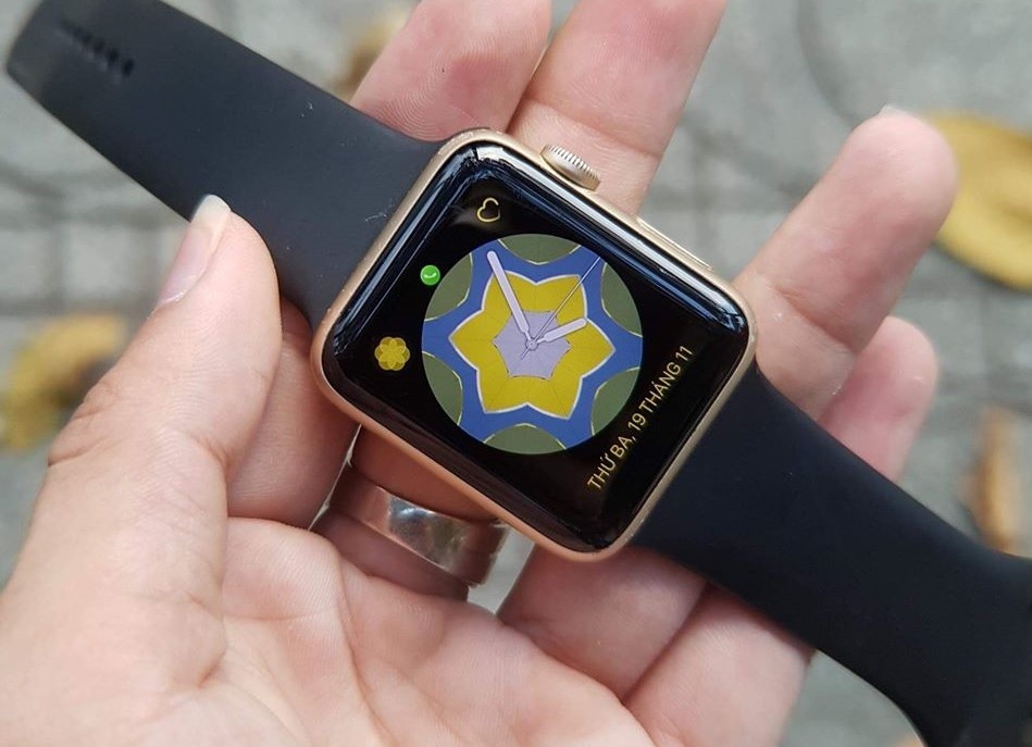 gia Apple Watch Series 2 anh 1