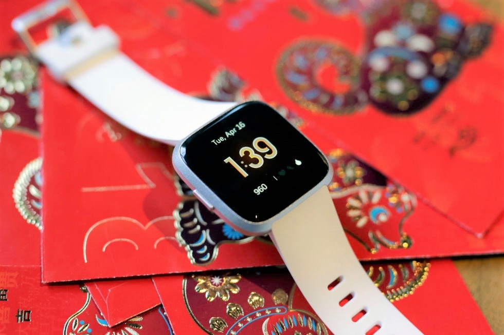 Loat smartwatch dang chu y gia duoi 3 trieu tai Viet Nam hinh anh