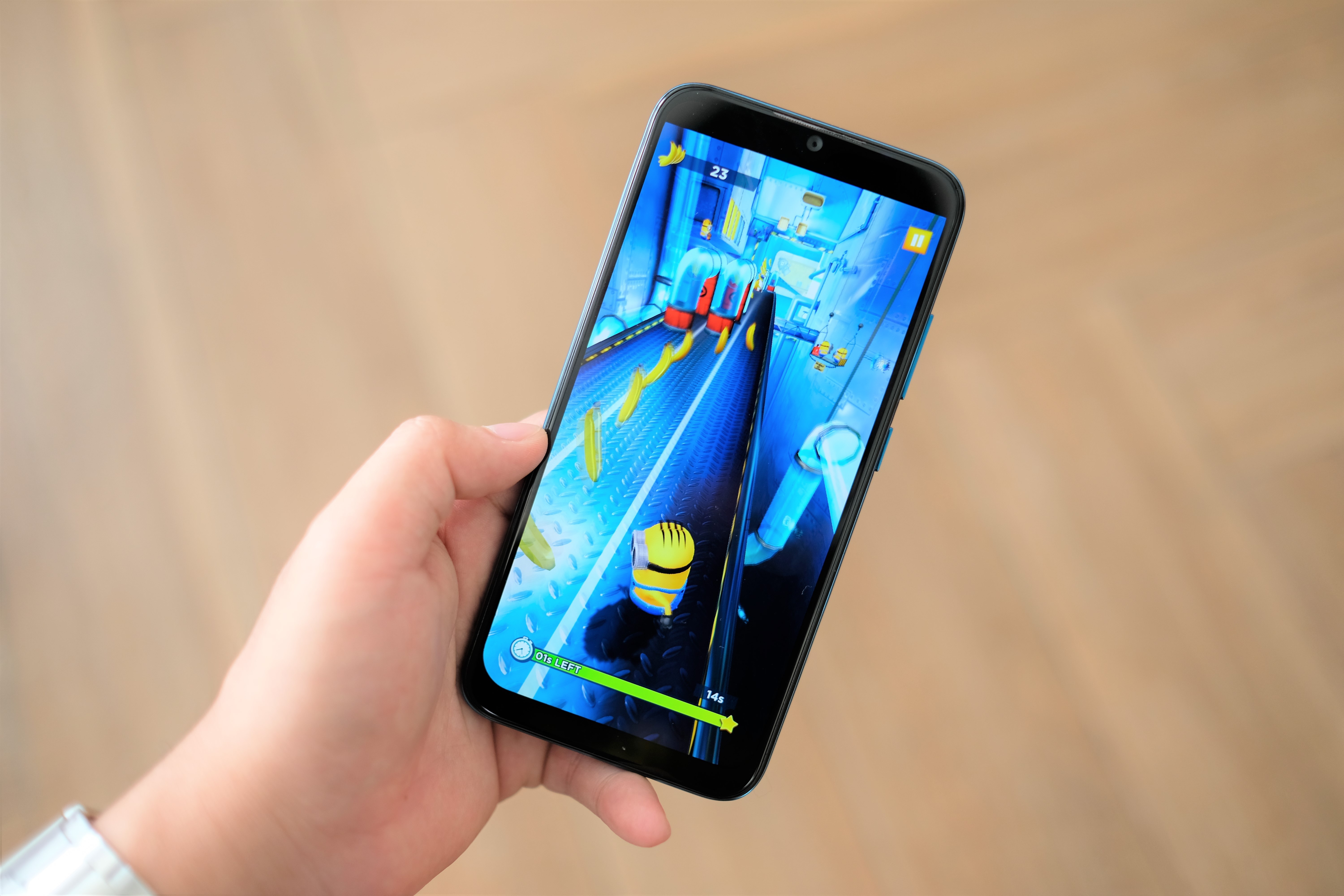 loat smartphone dang chu y duoi 3 trieu anh 9