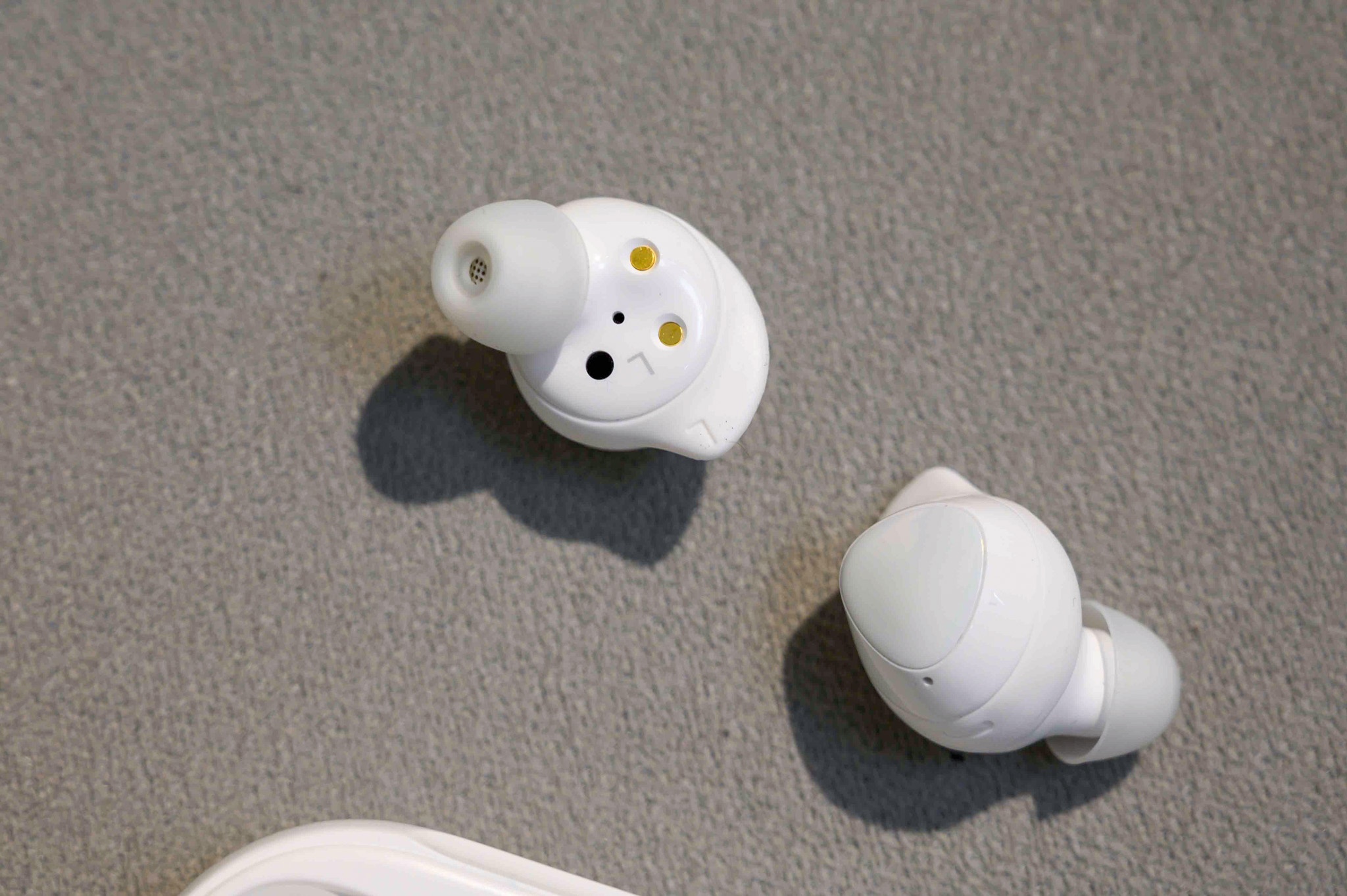 tai nghe khong day Galaxy Buds+ anh 8