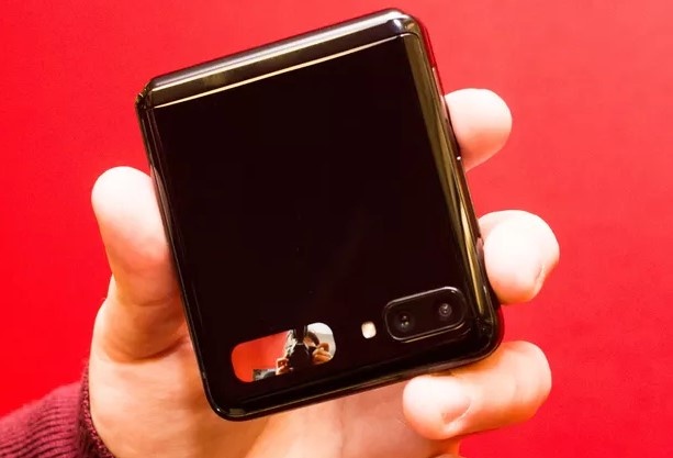 Nguoi dung Viet kho mua duoc Galaxy Z Flip hinh anh