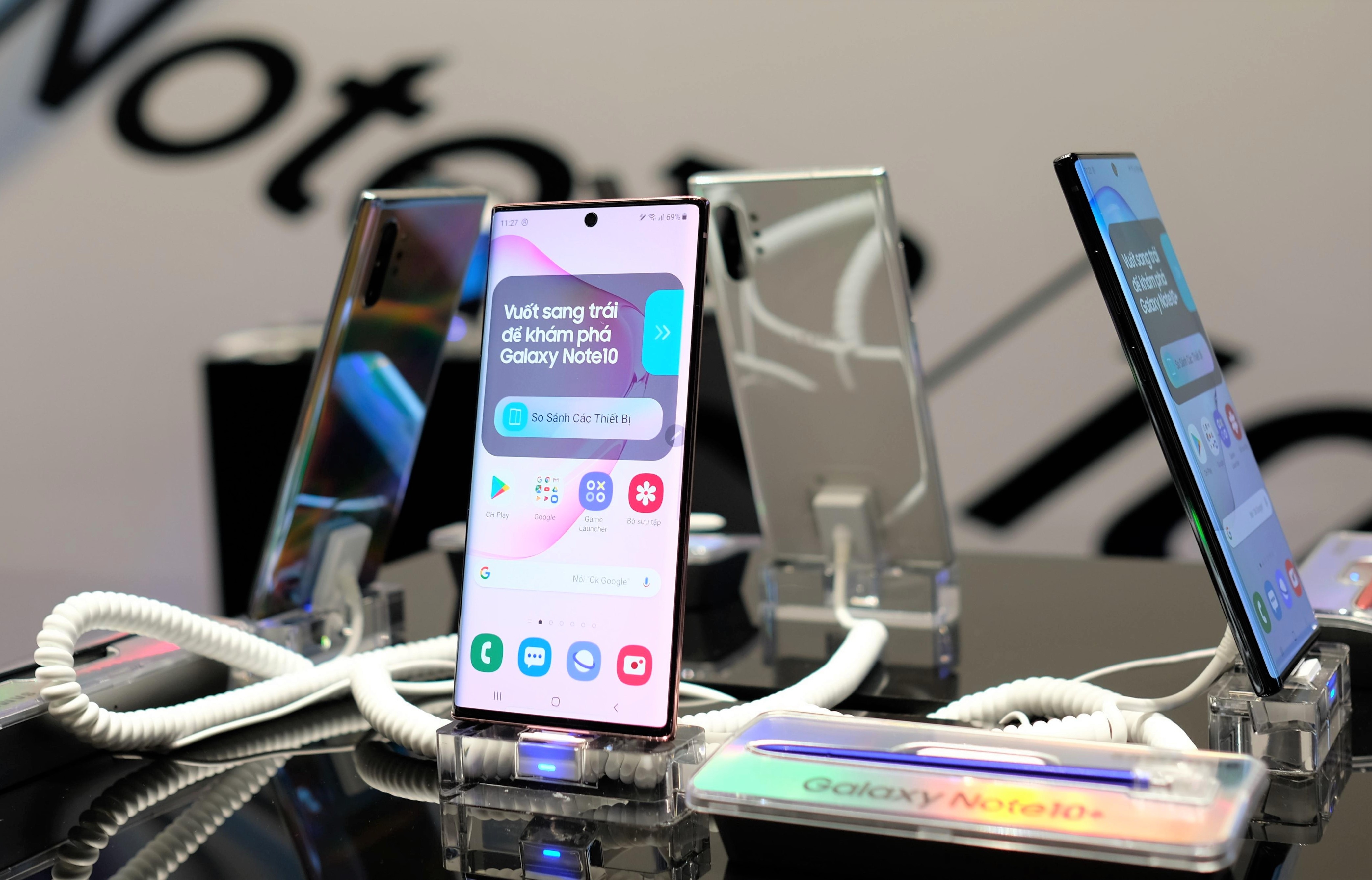 Galaxy Note10 duoc chao ban gia duoi 13 trieu dong hinh anh