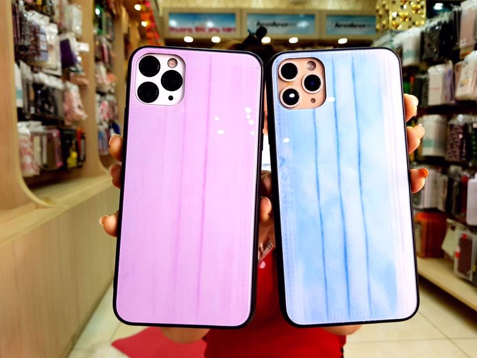 Op lung in hinh khau trang y te hut khach trong mua dich Covid-19 hinh anh