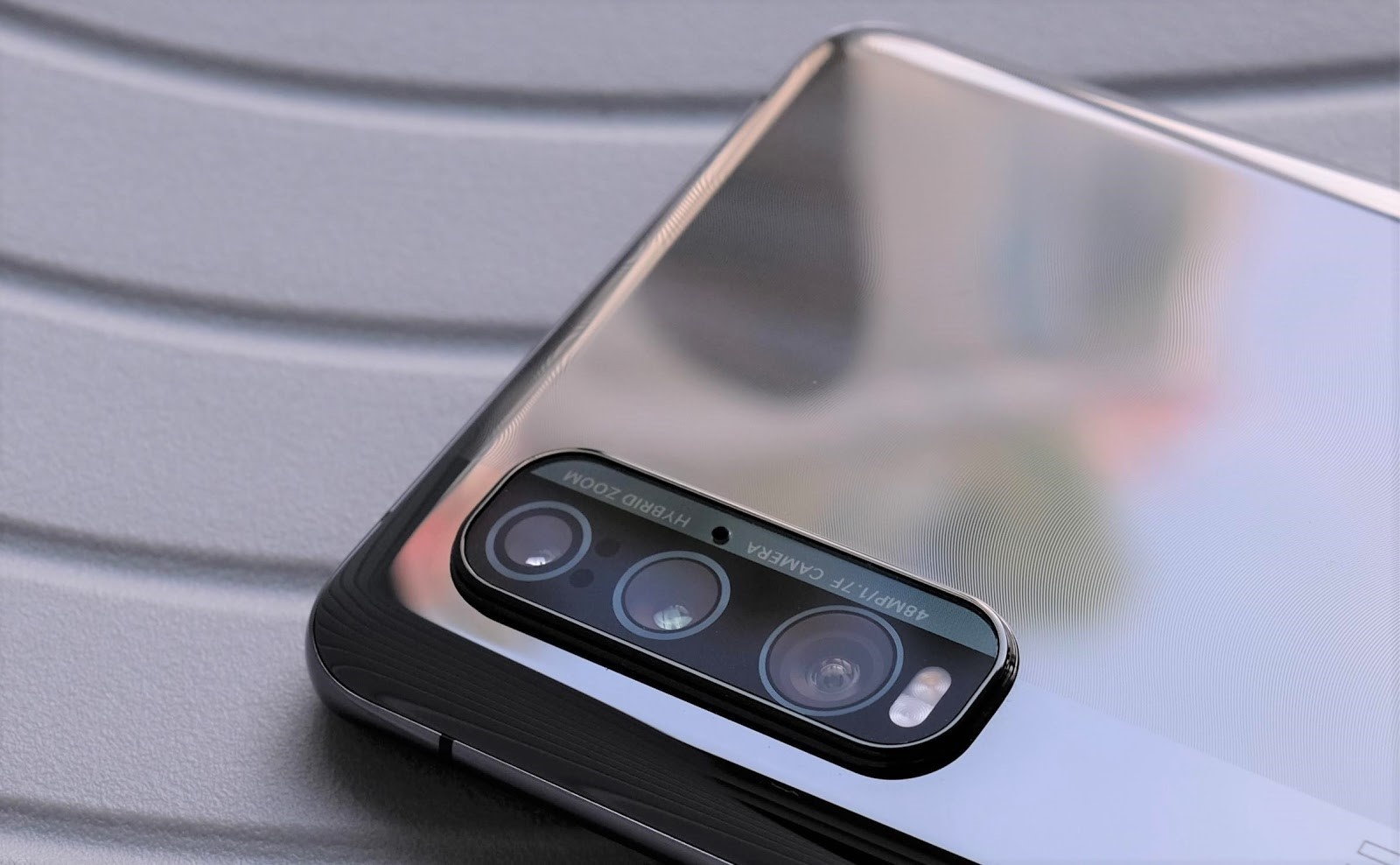 Chi tiet Oppo Find X2 anh 3