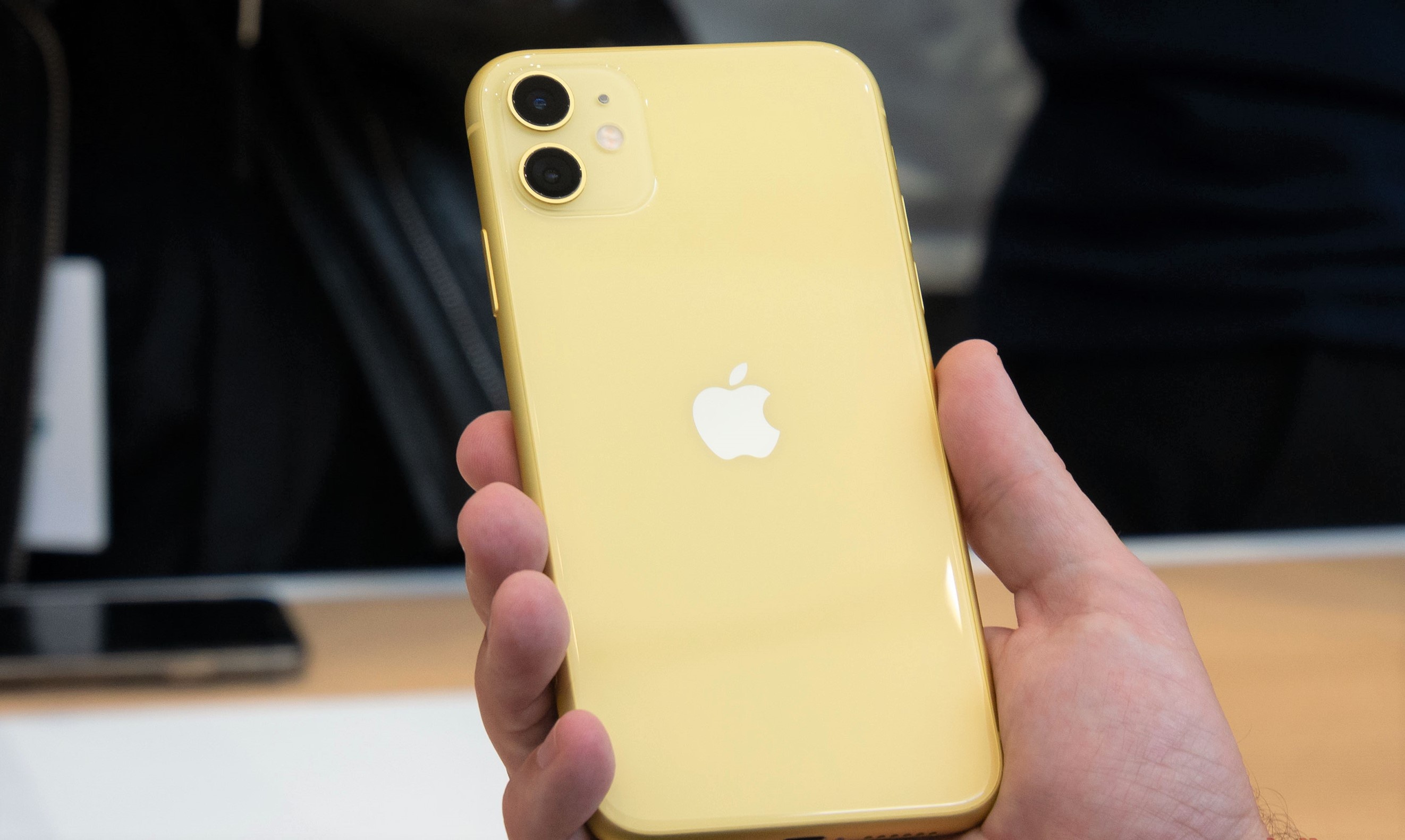 Gia iPhone 11 cu ve duoi 15 trieu tai Viet Nam hinh anh