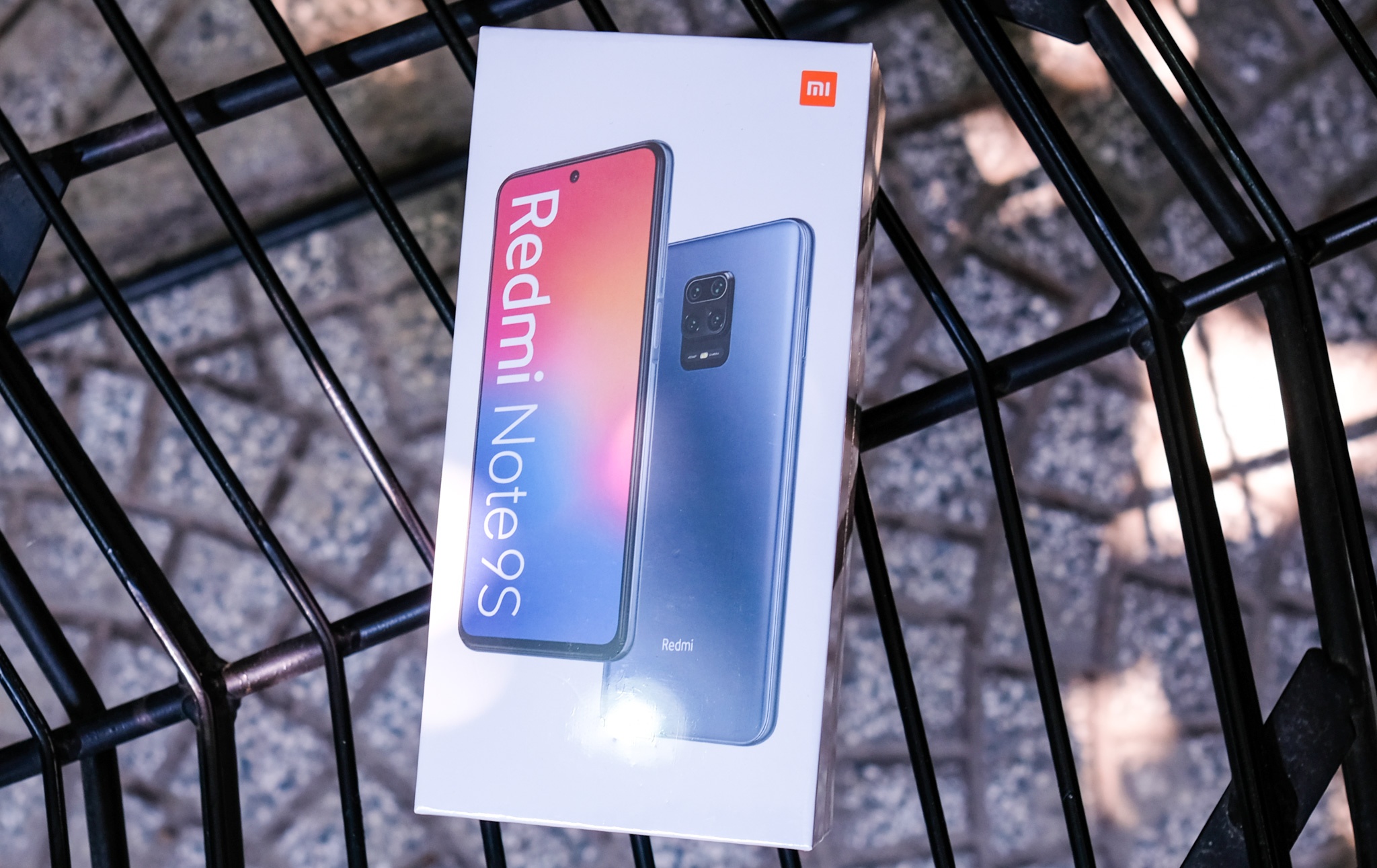 Chi tiet Redmi Note 9S anh 1