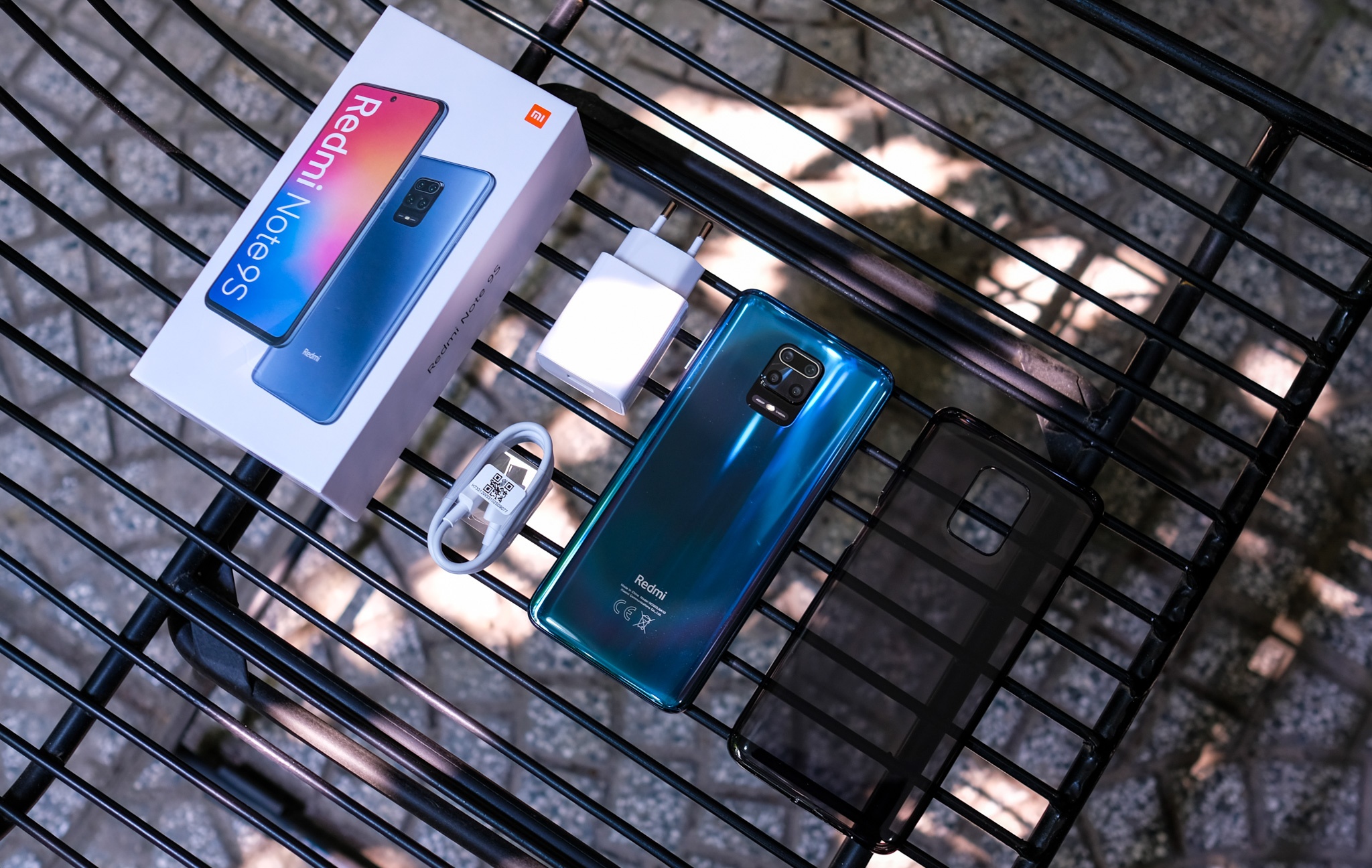 Chi tiet Redmi Note 9S anh 2