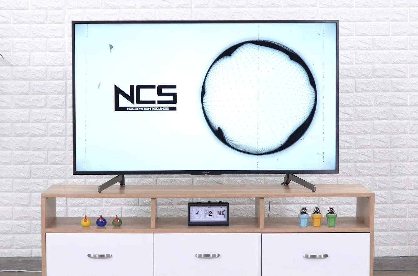 loat TV giam gia anh 1