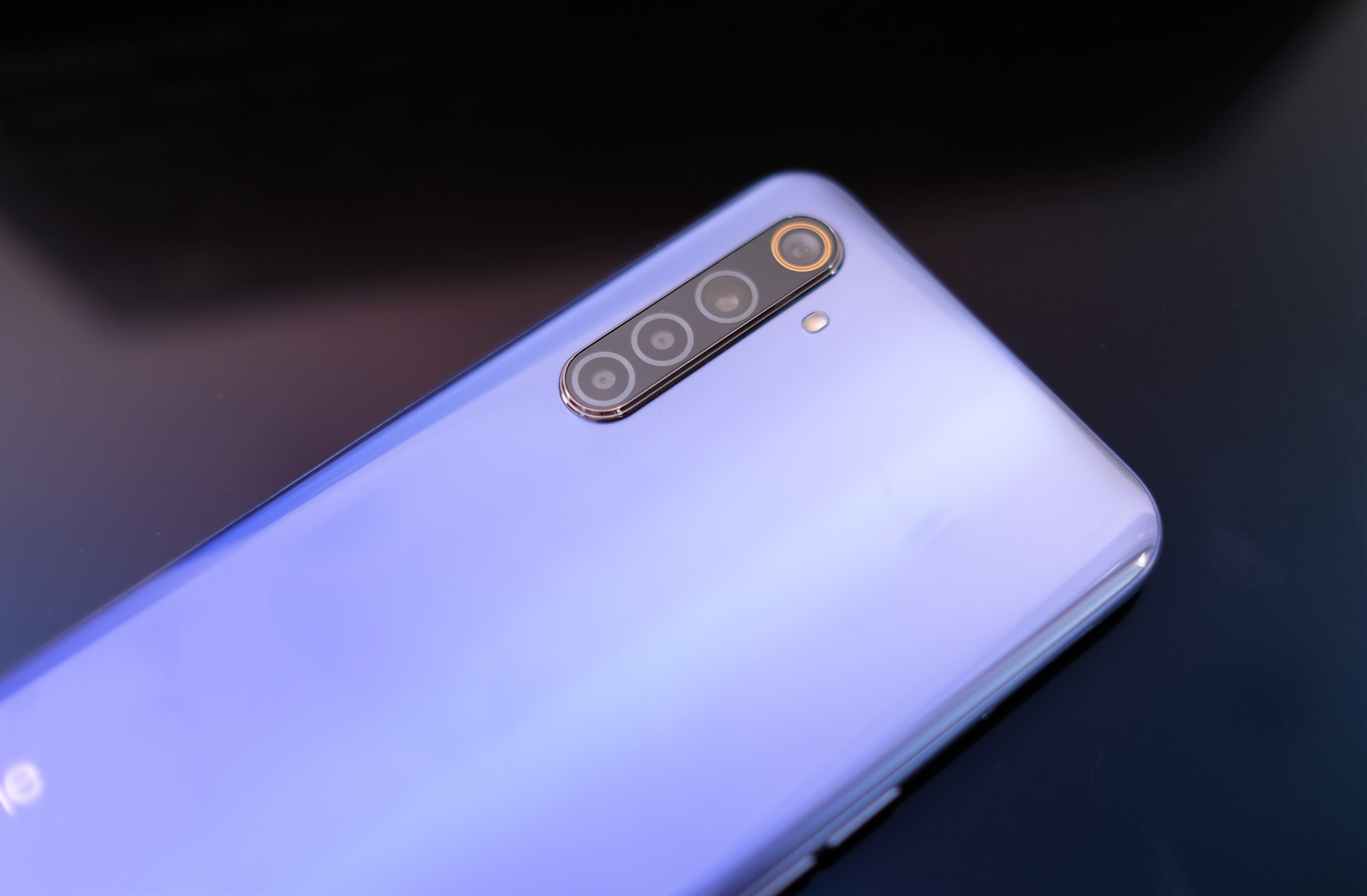 Chi tiet Realme 6 anh 5