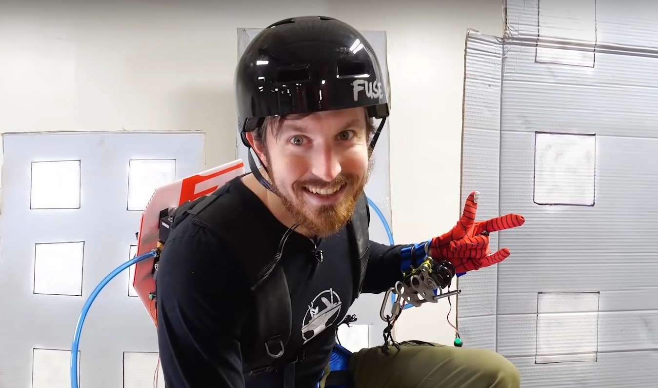 Che tao 'may ban to' Spider-Man ngoai doi thuc hinh anh