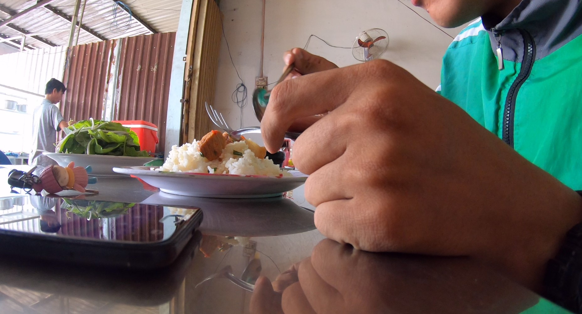 Mot ngay chay xe om cong nghe anh 9