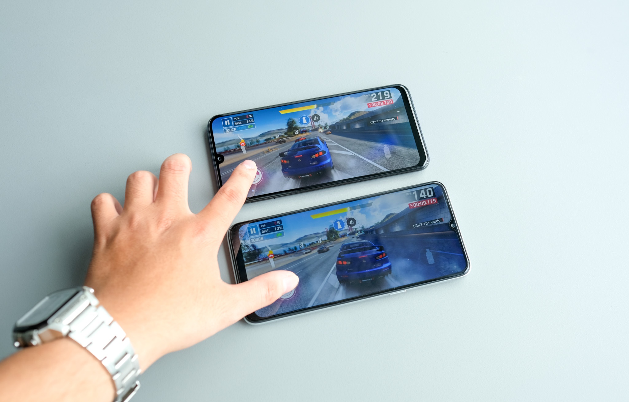 So sanh Galaxy M21 voi Realme 6i anh 4