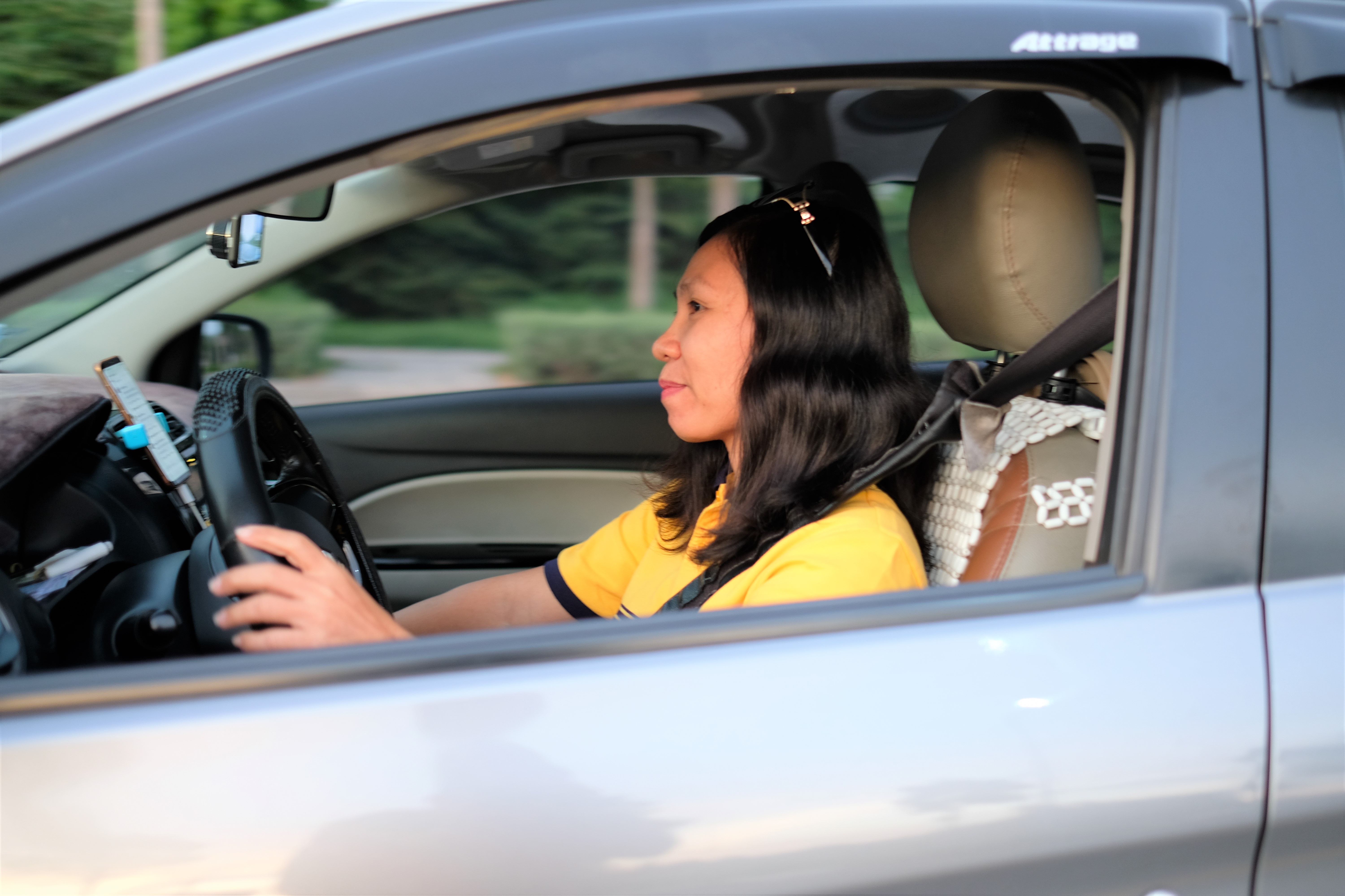 Nu tai xe xe cong nghe anh 1