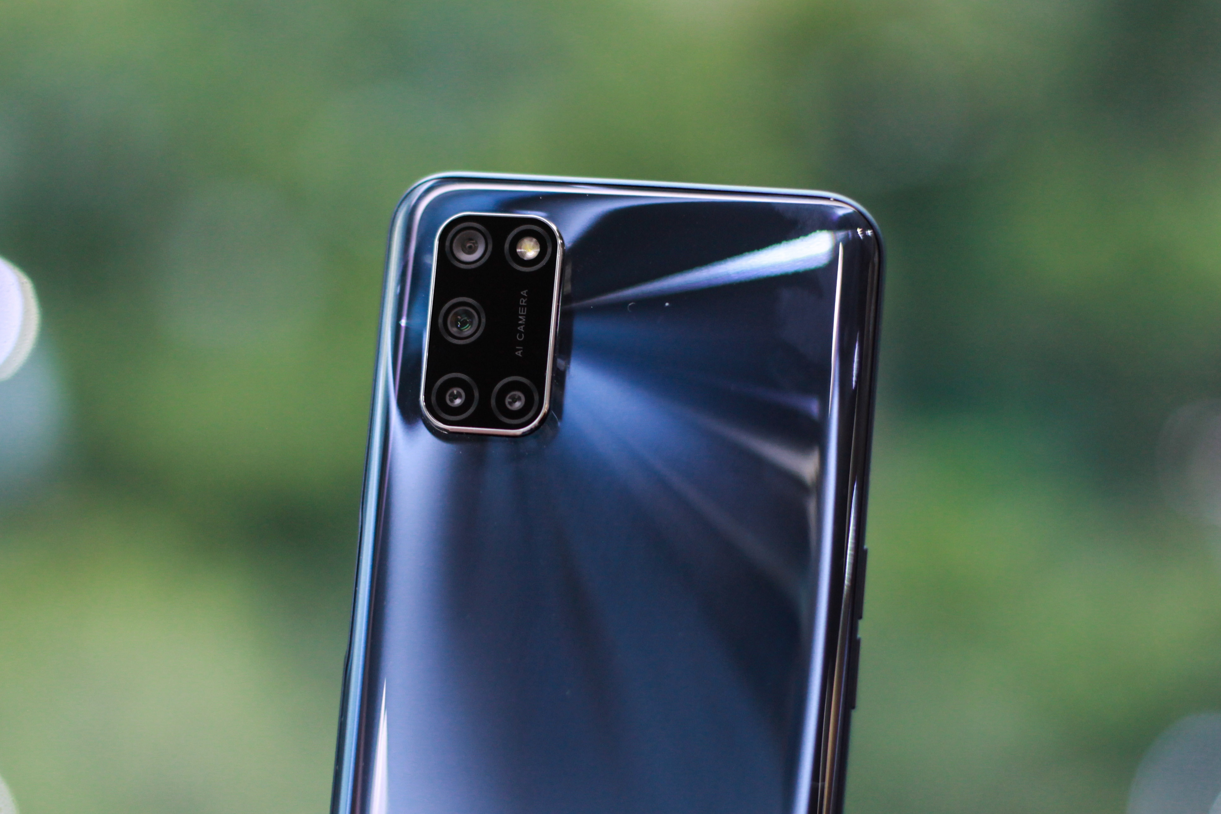 Loat smartphone vua len ke tai Viet Nam anh 4