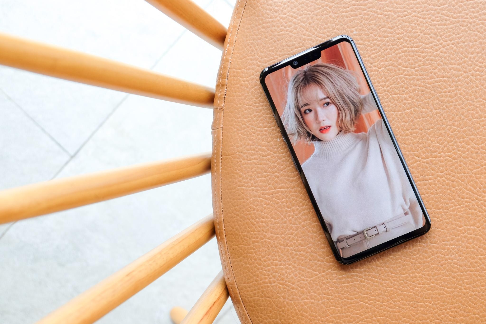 smartphone cao cap nam 2019 dang mua anh 15