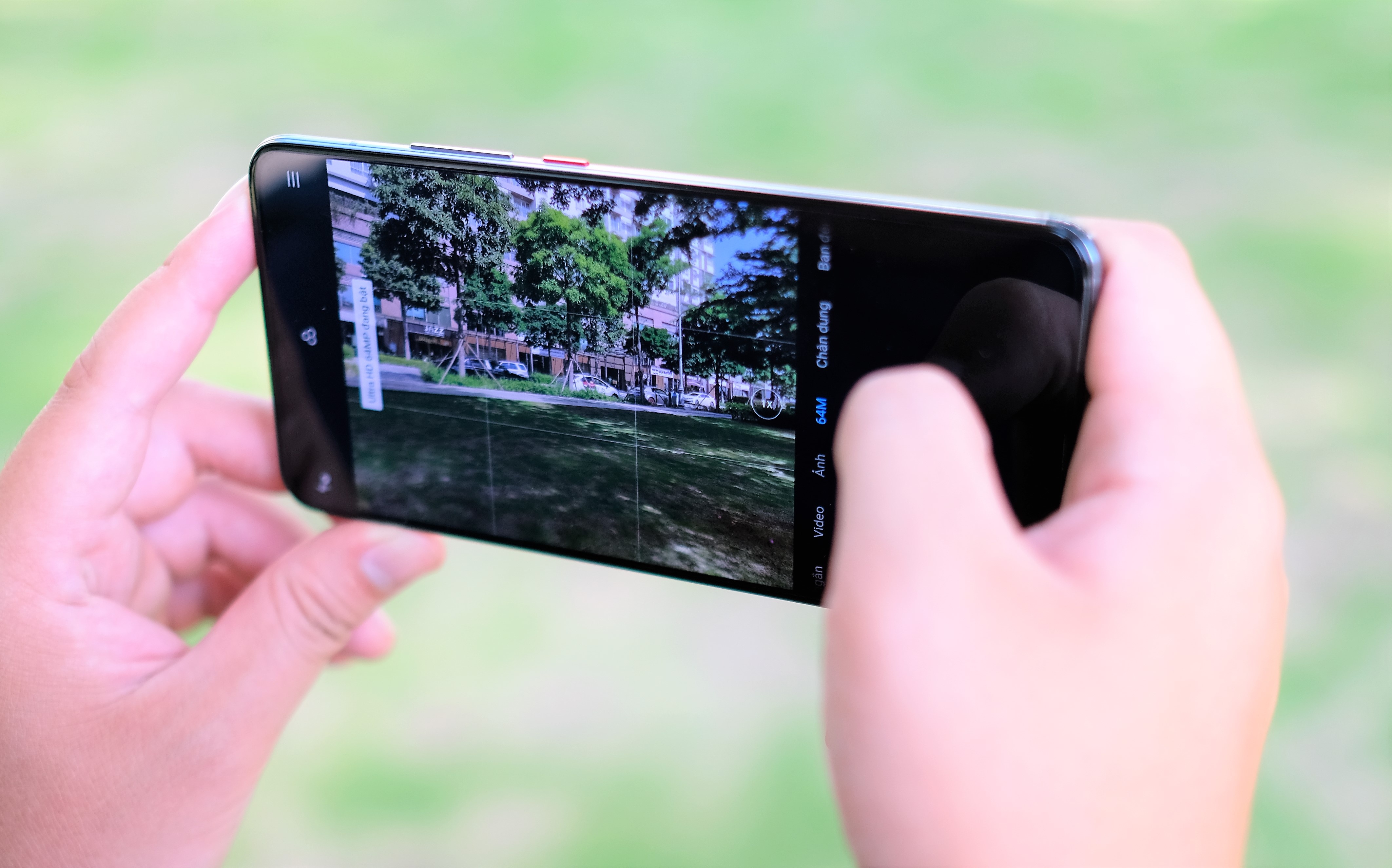 Chi tiet Poco F2 Pro anh 8