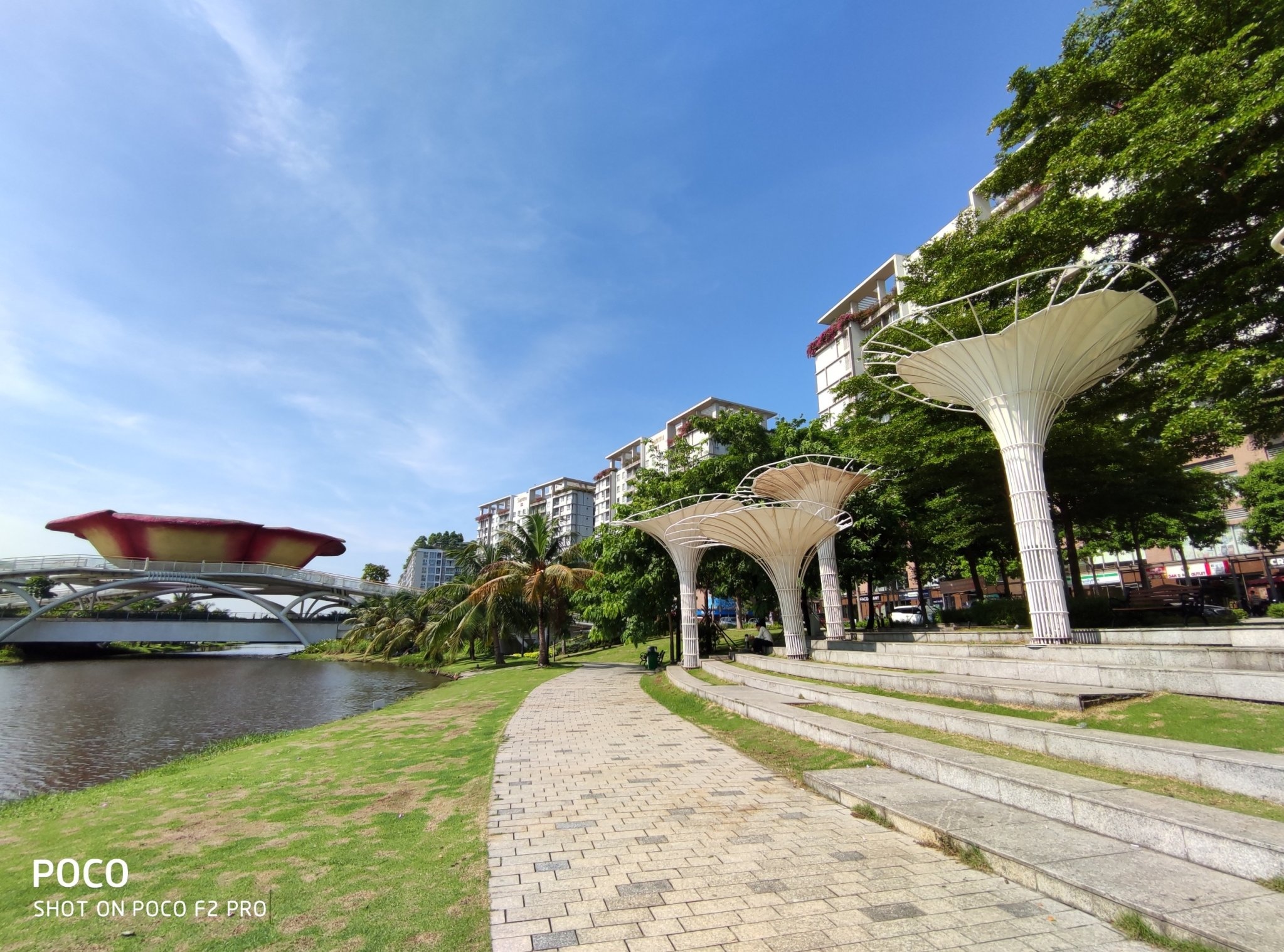 Chi tiet Poco F2 Pro anh 9