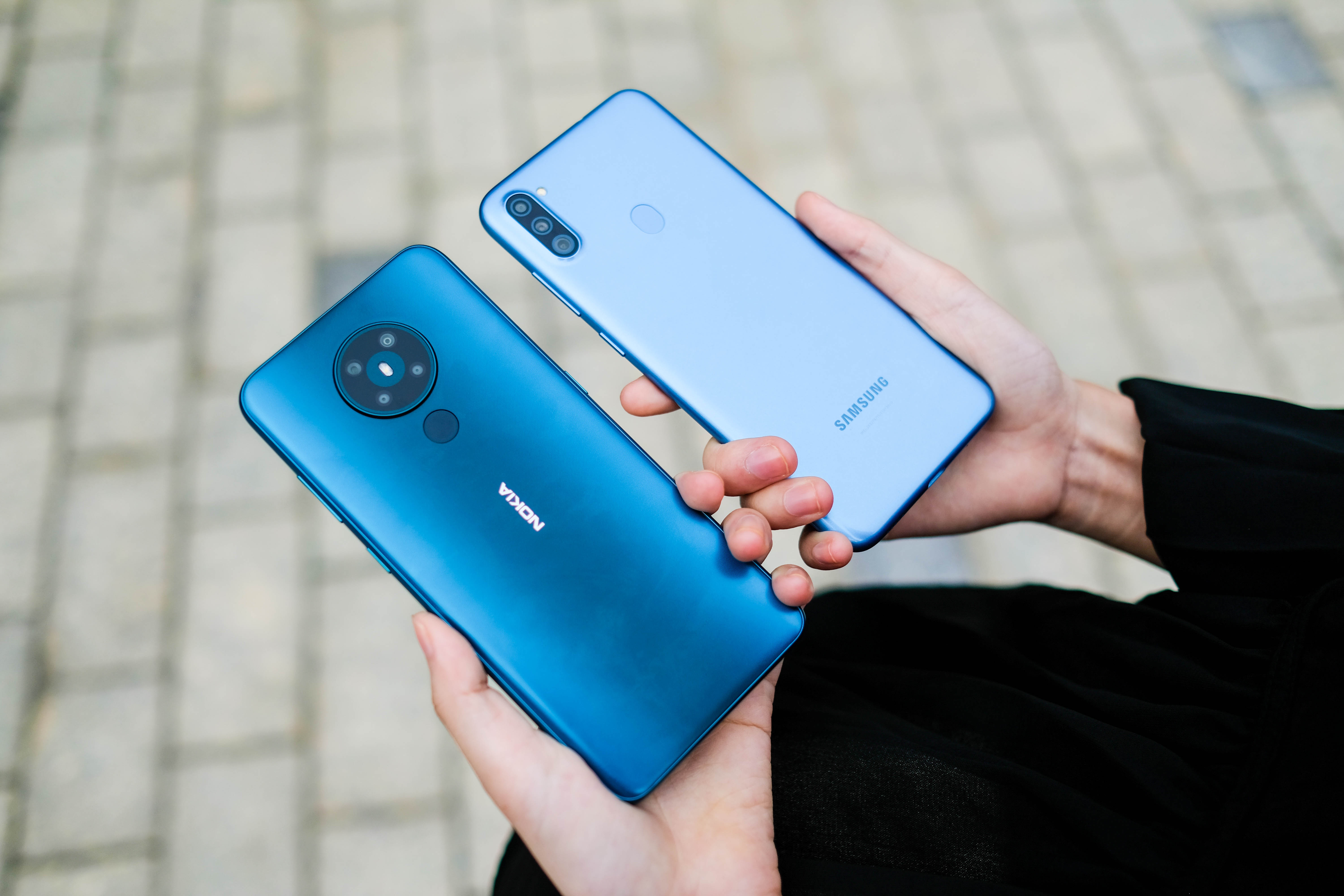 chon Galaxy A11 hay Nokia 5.3 anh 3