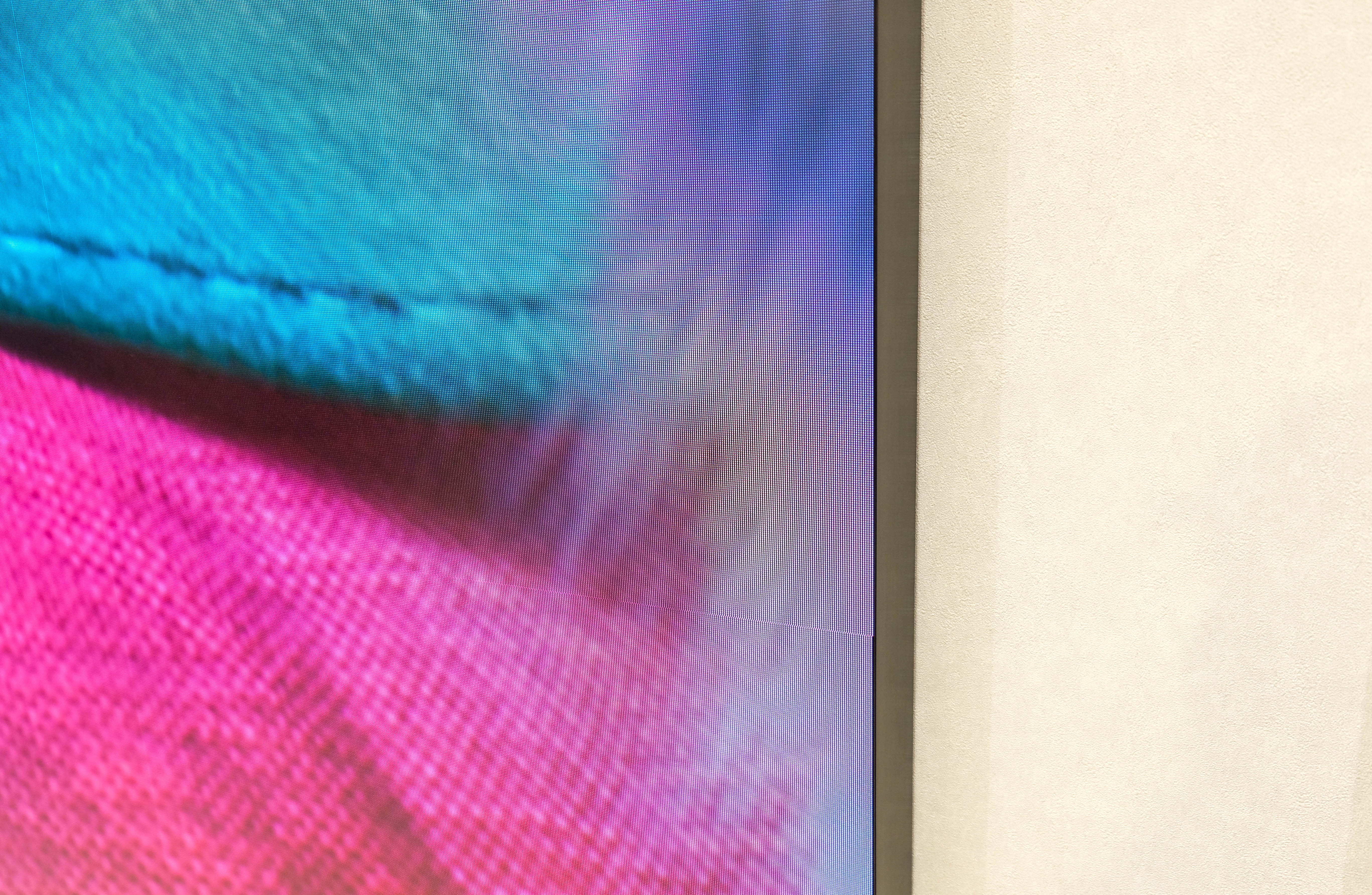 TV The Wall ra mat tai Viet Nam anh 5