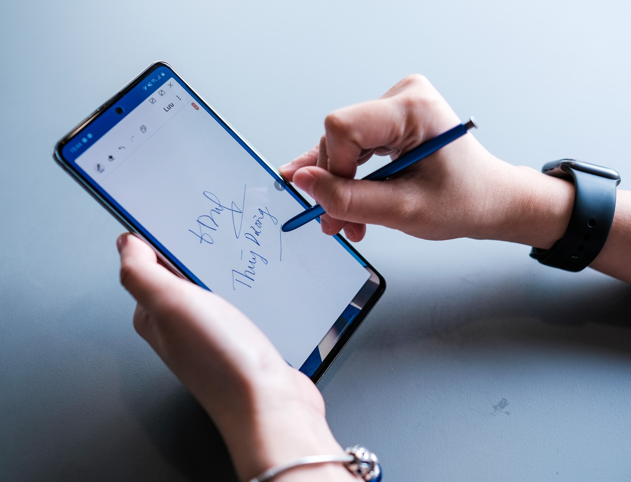 loat smartphone giam gia manh dau thang 7 anh 2