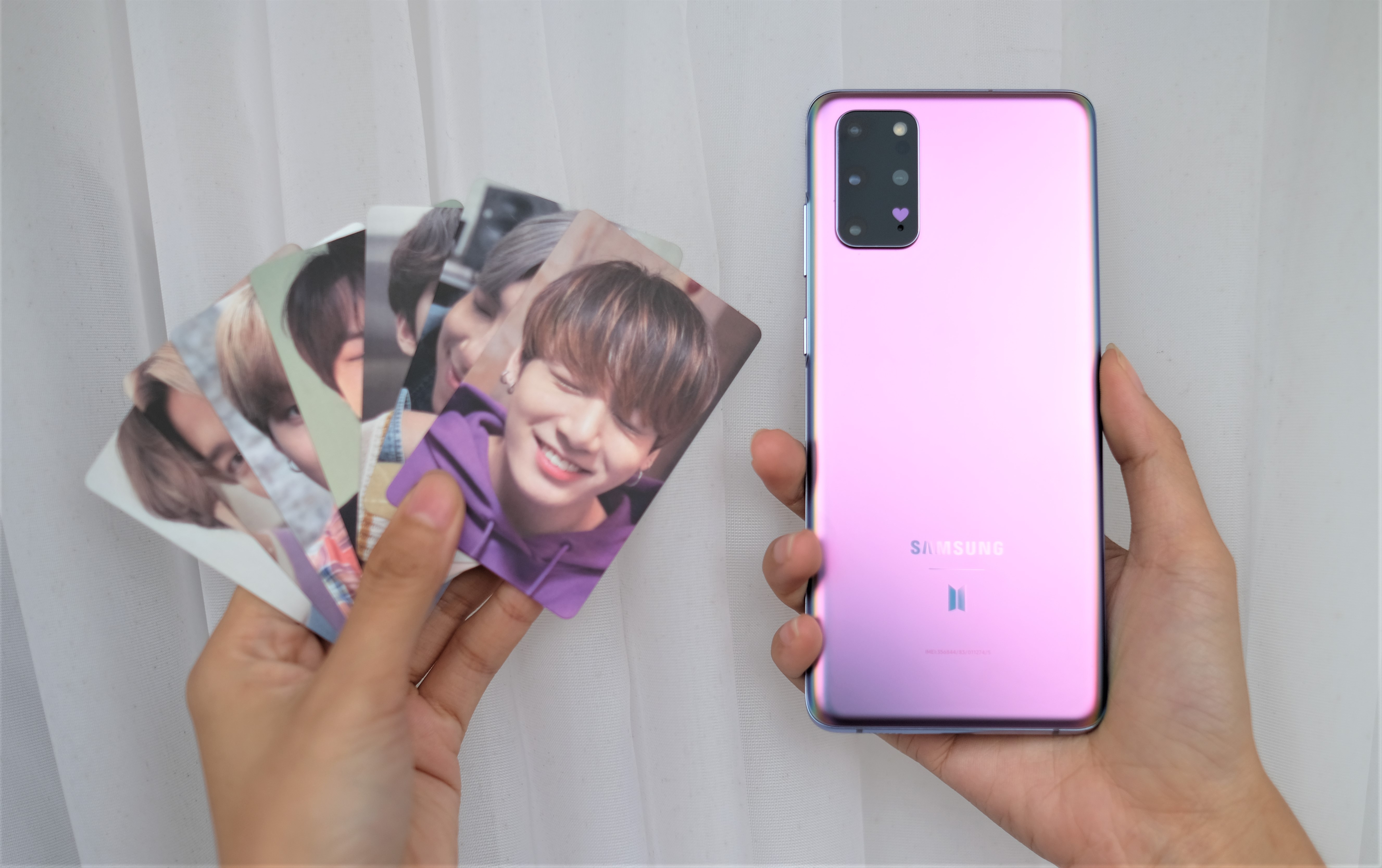 Chi tiet Galaxy S20+ phien ban BTS anh 6