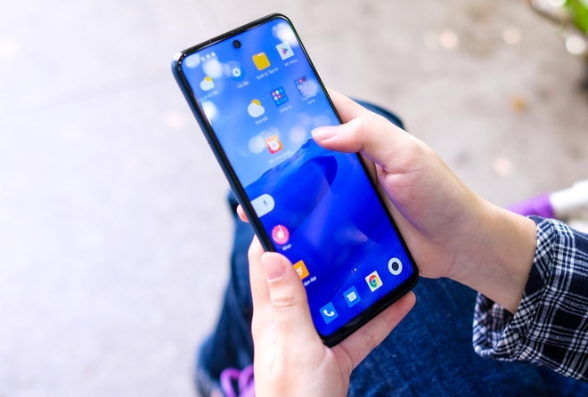 smartphone dang mua trong thang 7 anh 3