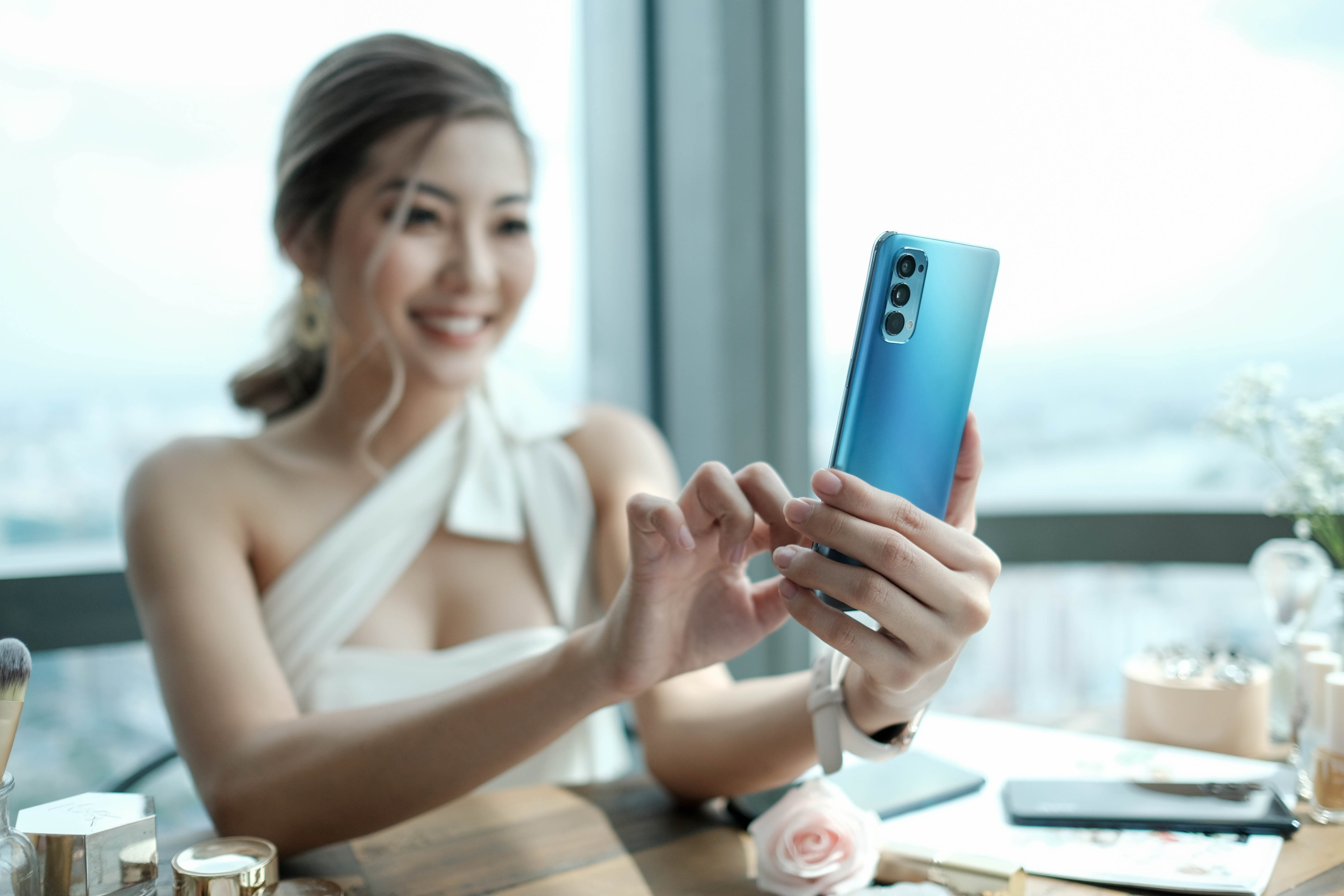 Mo hop Oppo Reno4 anh 4