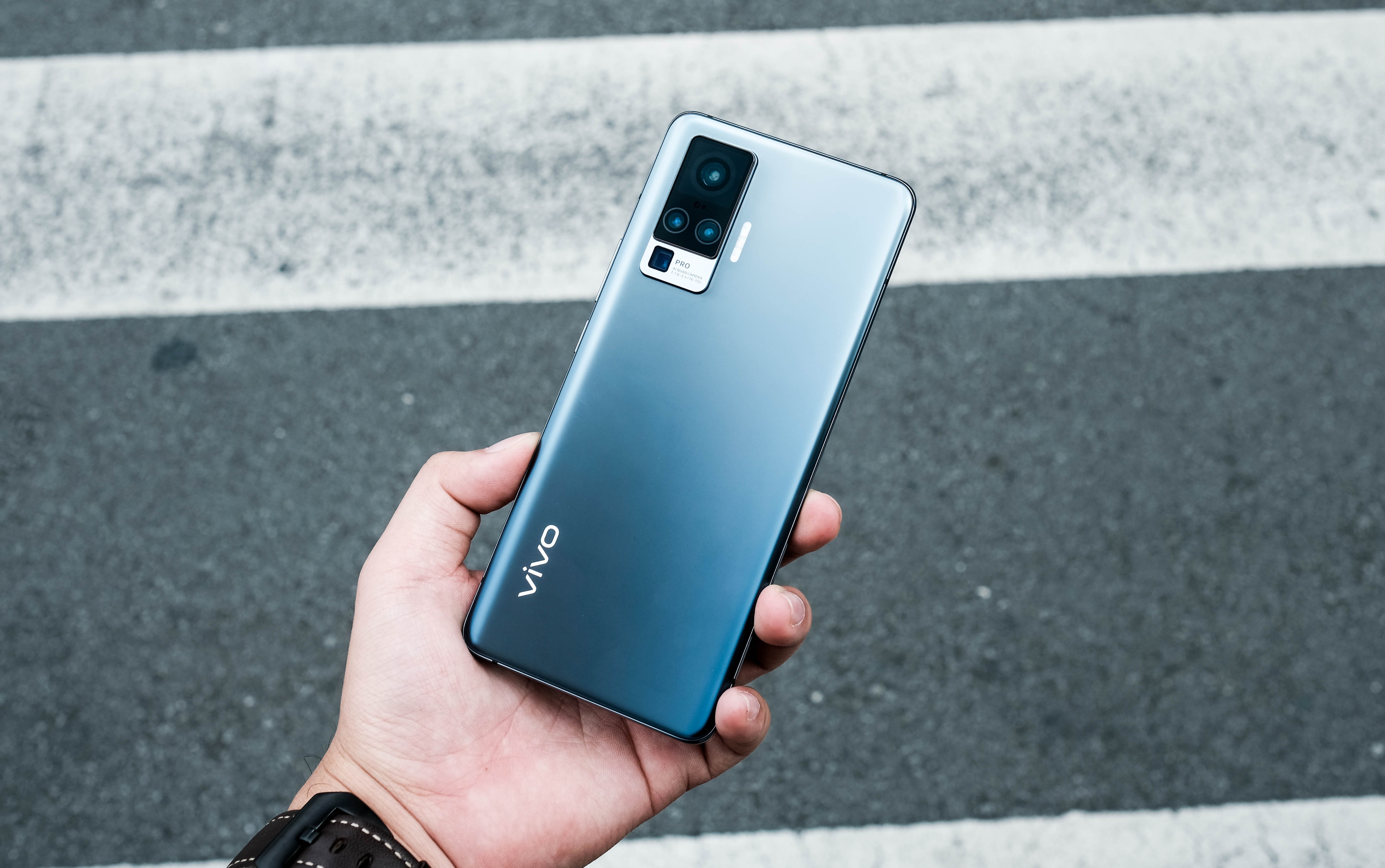 Chi tiet Vivo X50 Pro anh 11