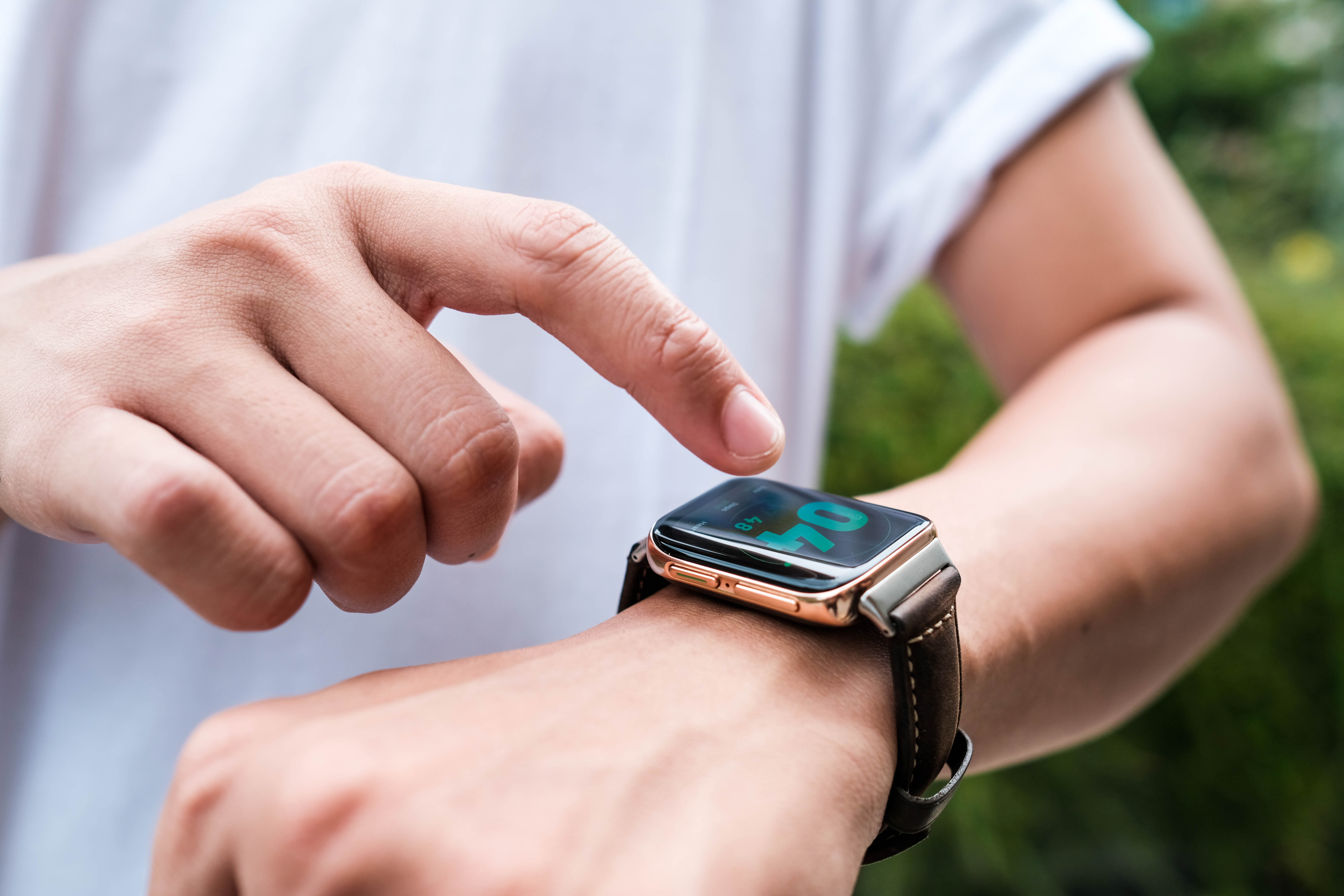 So sanh Apple Watch voi Oppo Watch anh 13