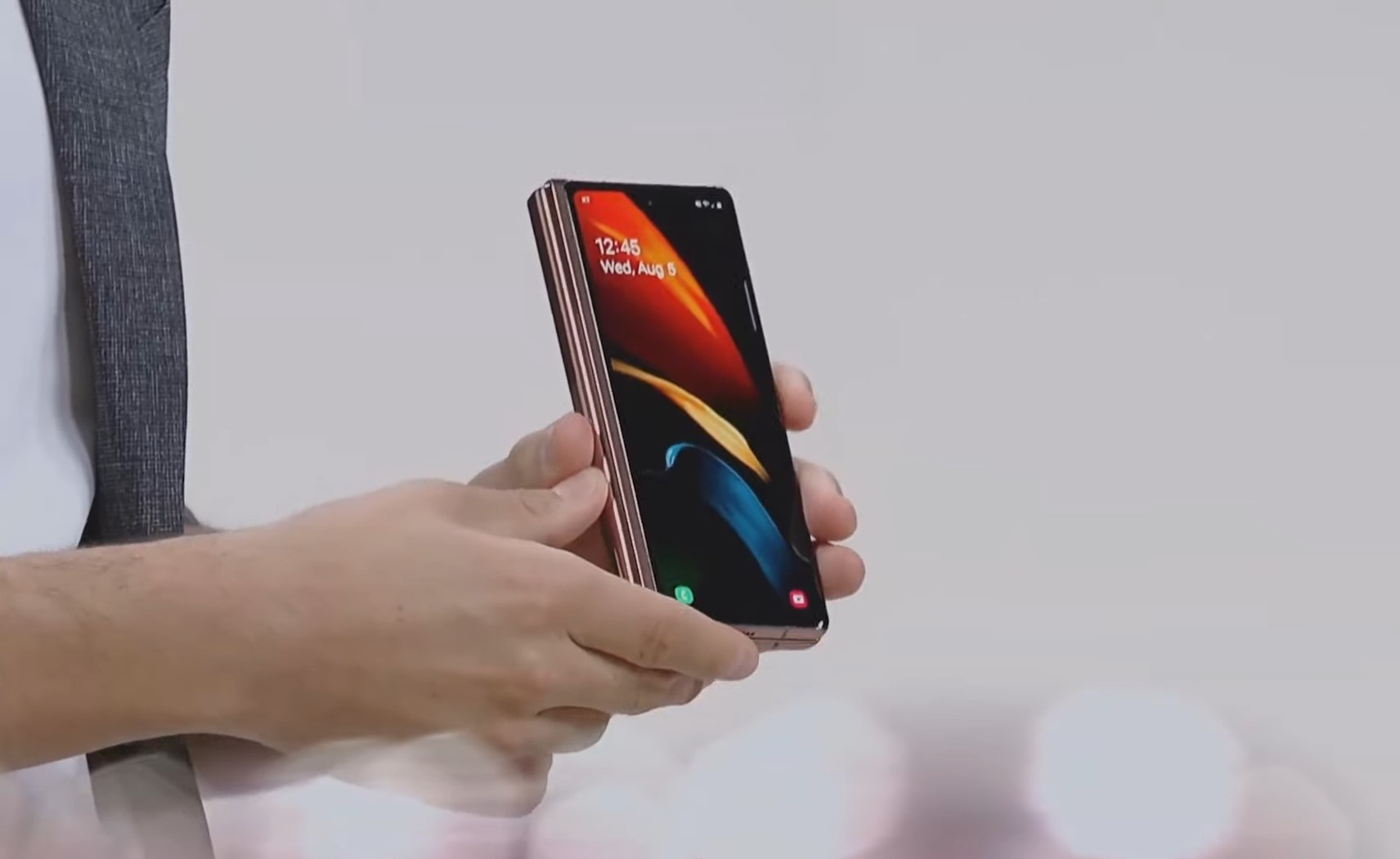 trai nghiem Galaxy Z Fold2 anh 5