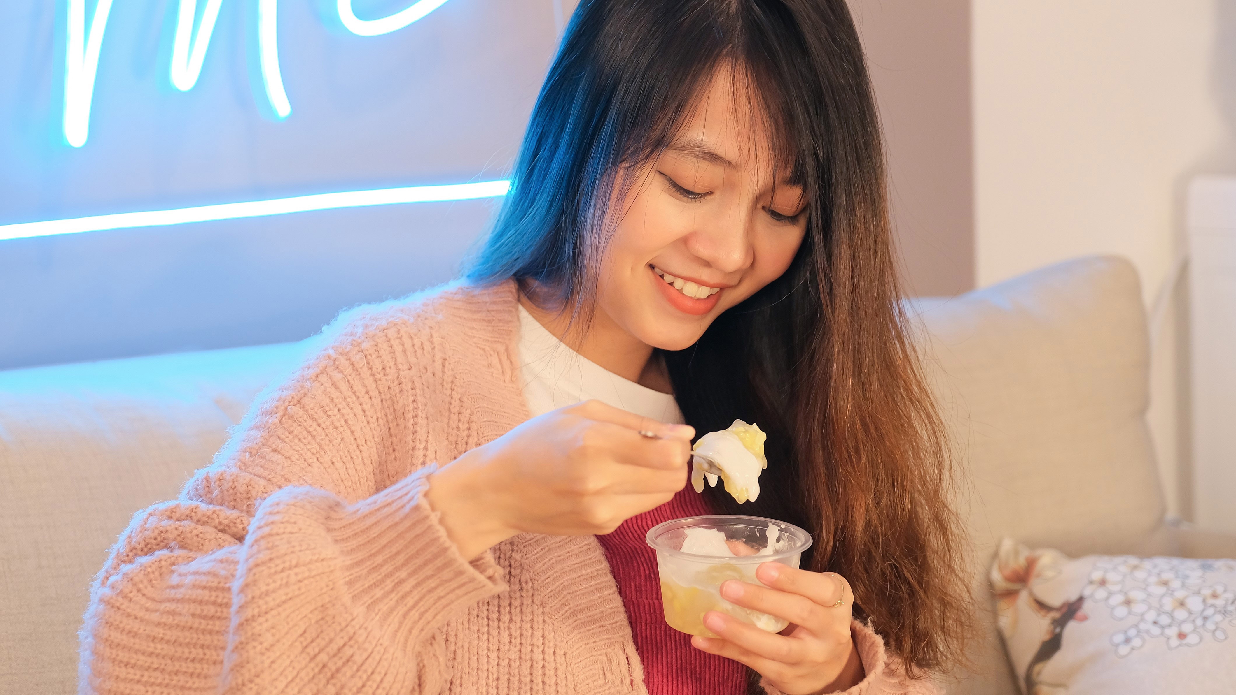 Mot ngay lam viec cua nu streamer anh 14