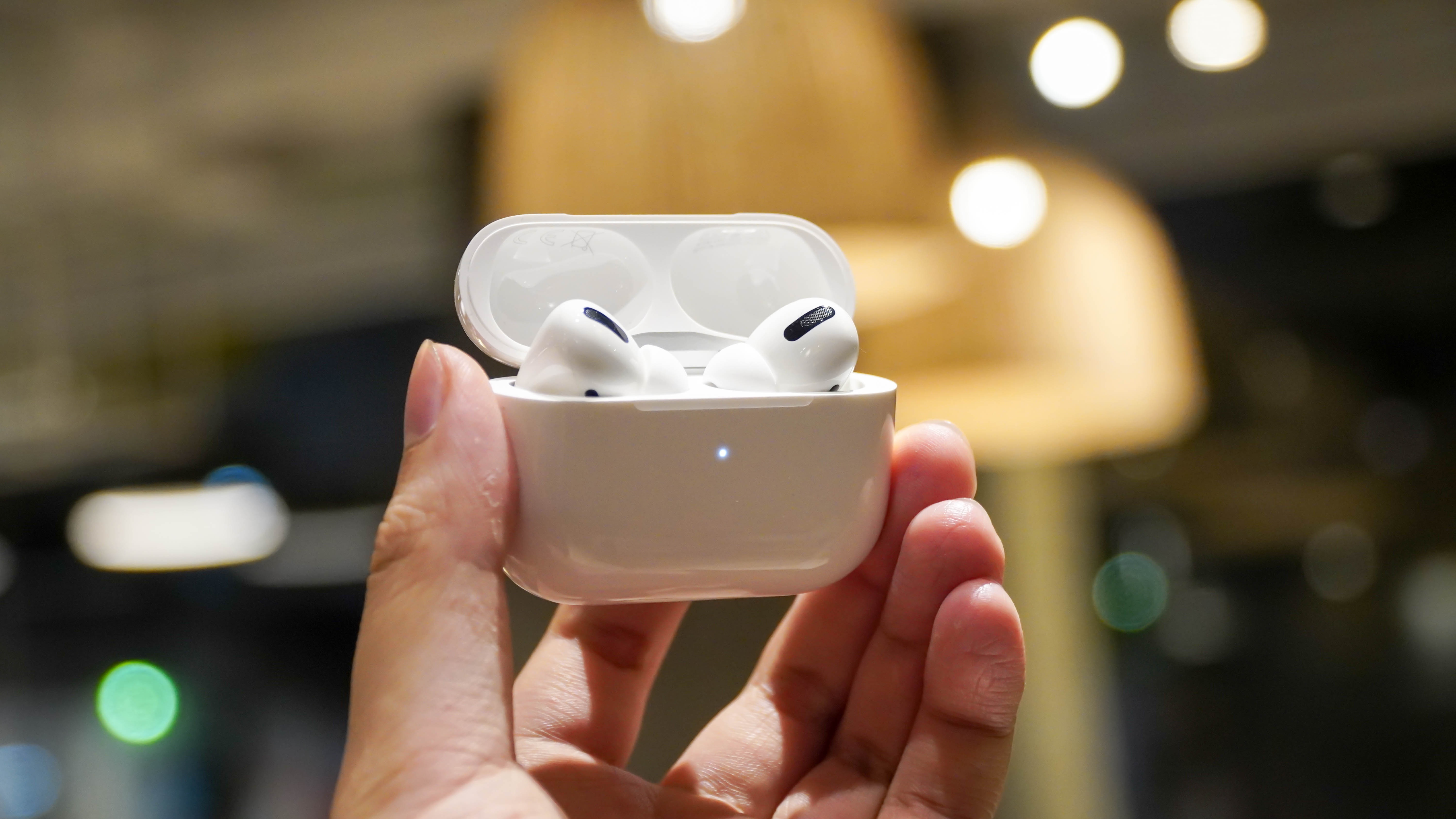 AirPods gia re anh 2